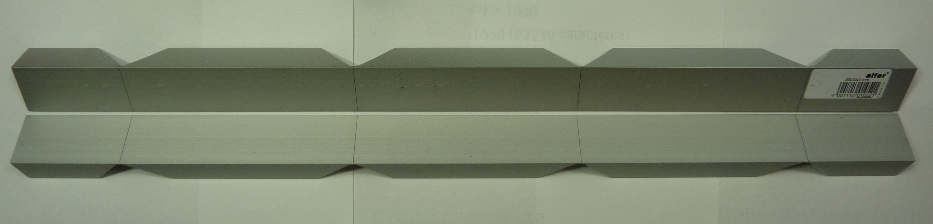 1 - Equerres_Limite_Cadre_1.JPG