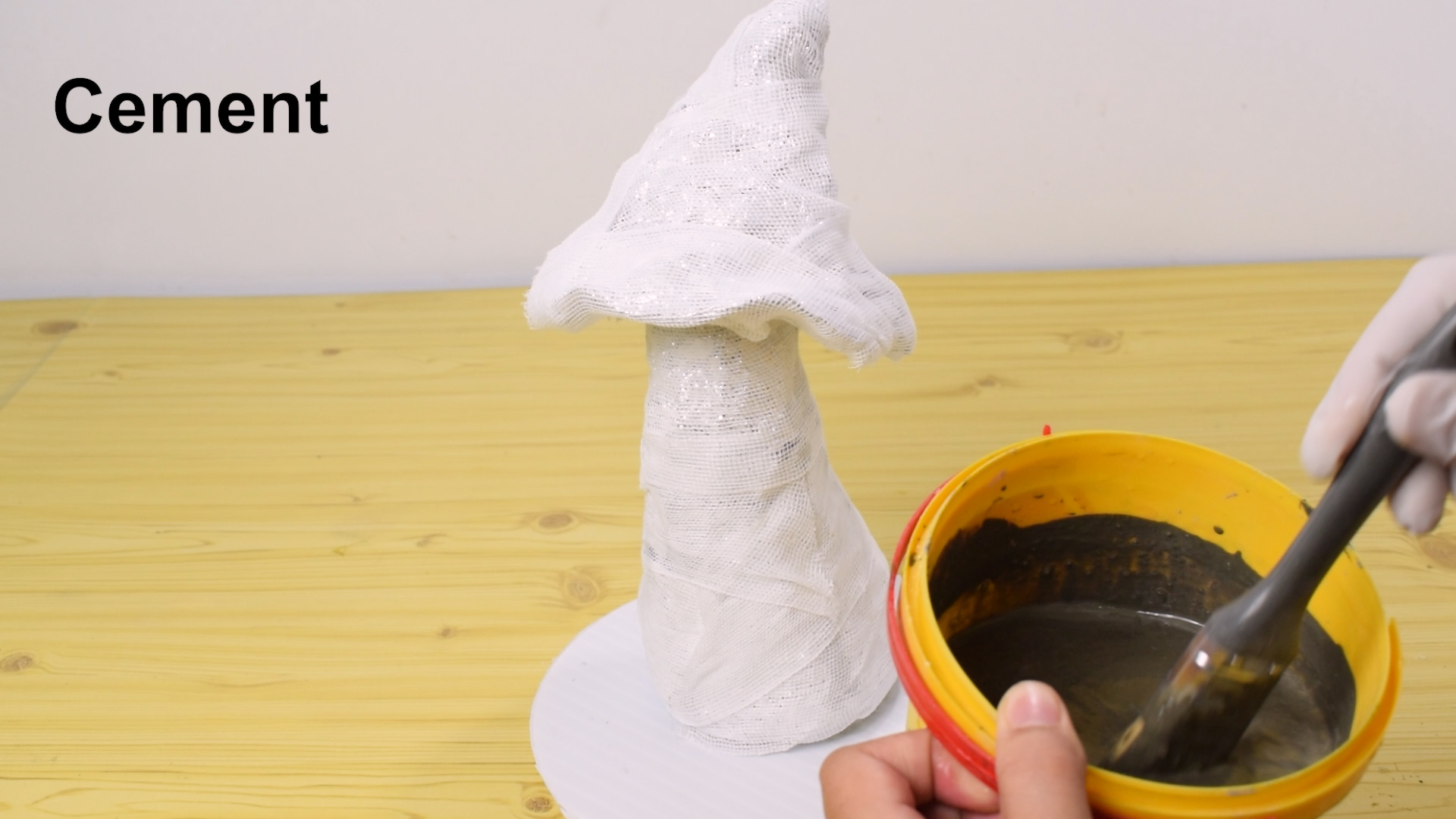 36- Mushroom cement 2.00_02_56_05.Image fixe014.jpg