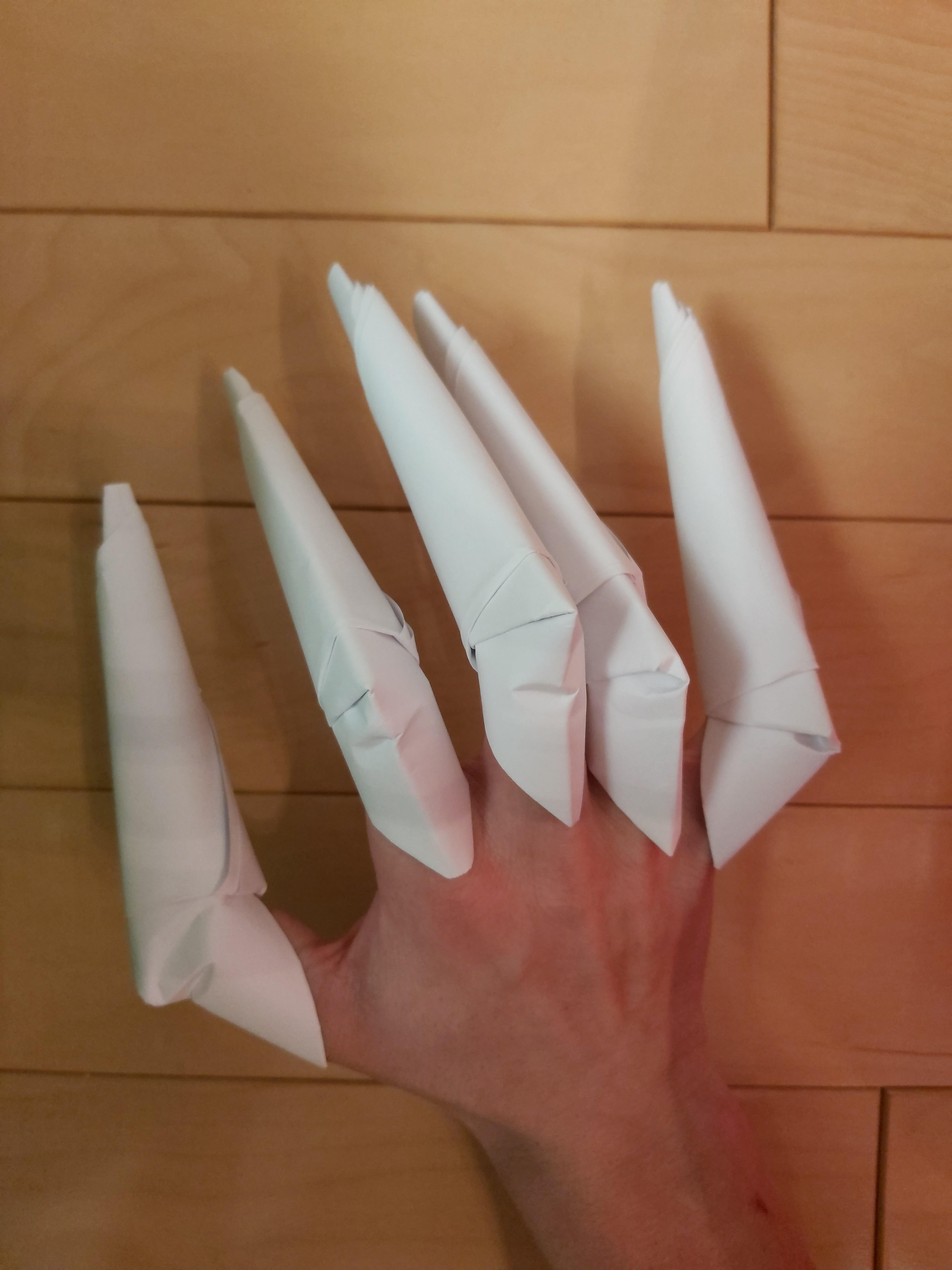 5 claws down.jpg