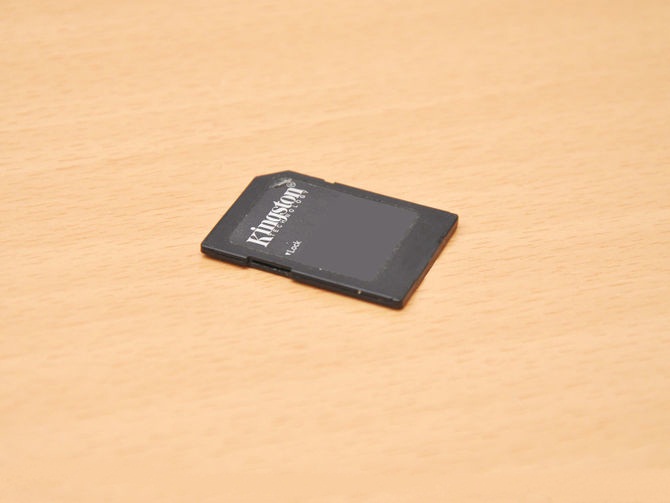 670px-Fix-a-Broken-Lock-on-SD-Cards-Step-1-Version-3.jpg