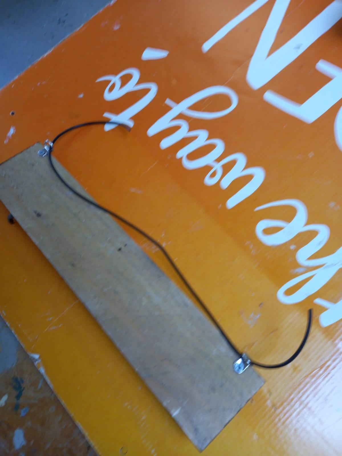 Add wire to D loop.JPG