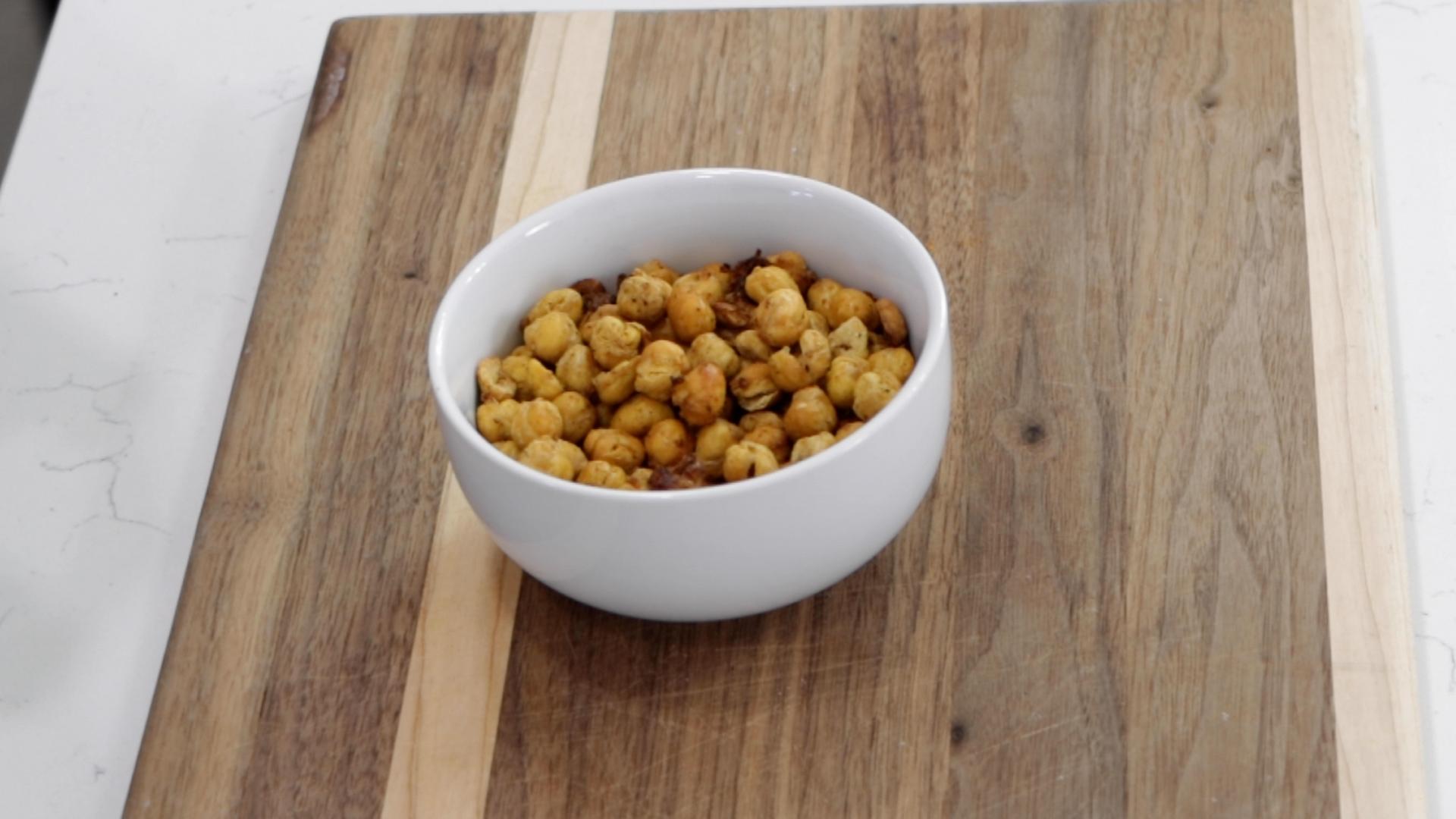 Crispy Crunchy Chickpeas Recipe Air Fryer or Oven.00_05_46_13.Still008.jpg