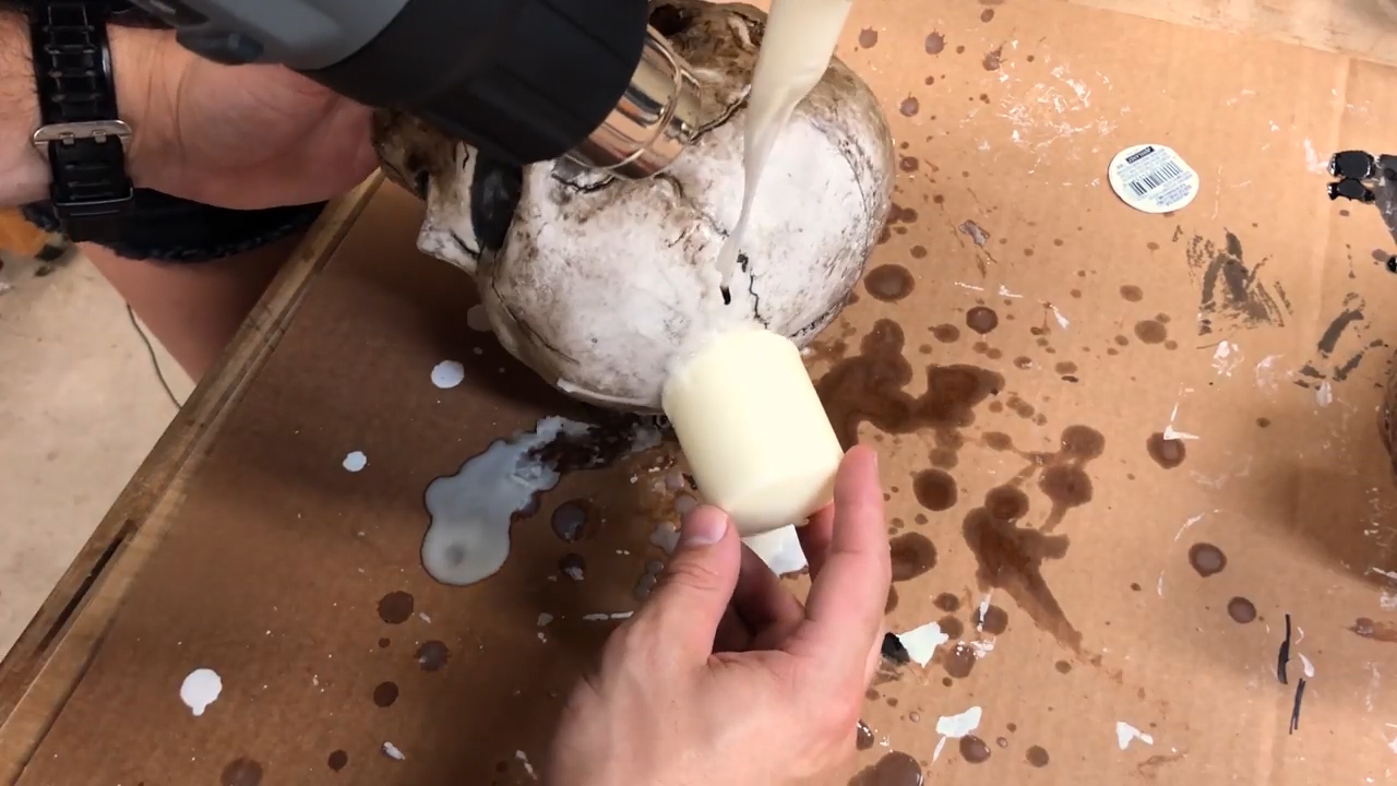 DIY Halloween Skull Candle Props (Super easy to make!).00_00_59_12.Still026.jpg