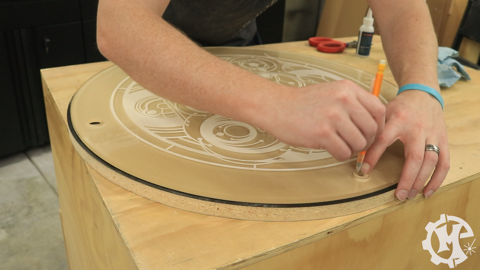 Dr Who - Mark Holes.png