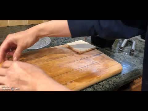 Folding Wonton Wrapper