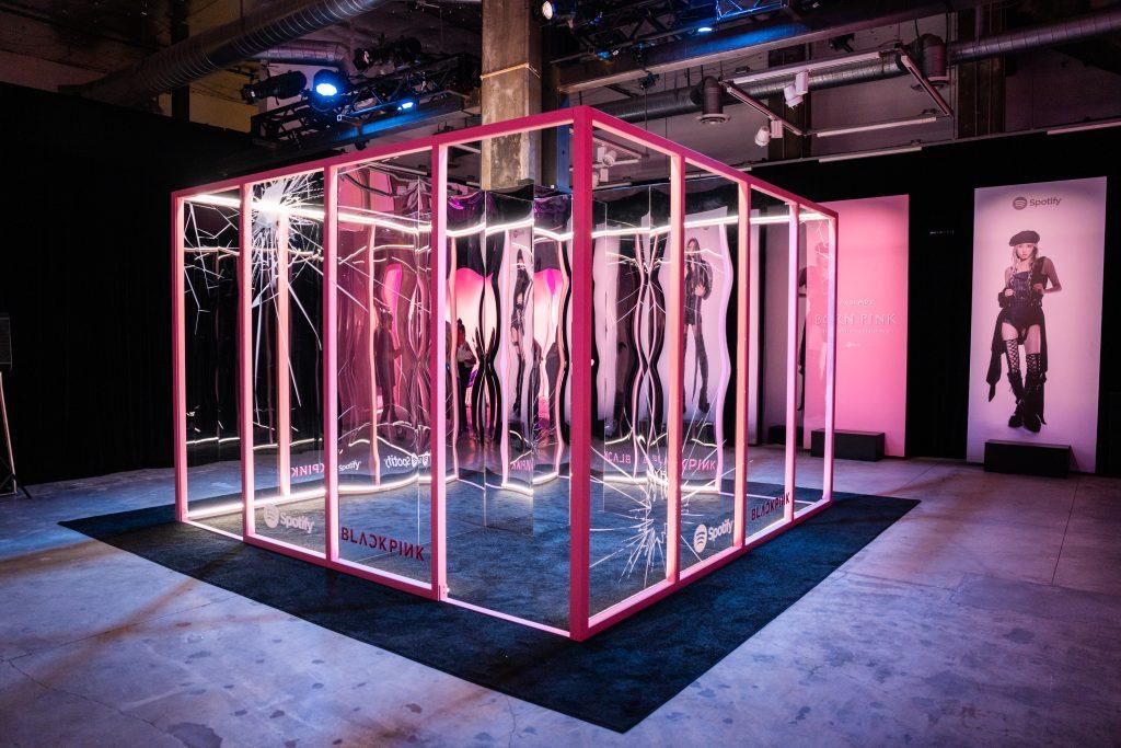 Glass-Box-at-Spotify-x-BLACKPINK-BORN-PINK-Pop-Up-Experience-in-LA-1024x683.jpg