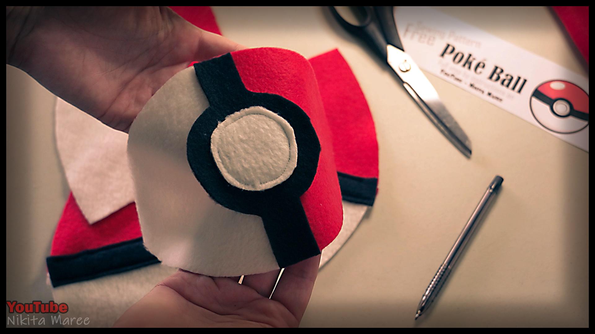 How to make a Poke Ball. DIY pokemon tutorial. Make your pokeball (28).jpg
