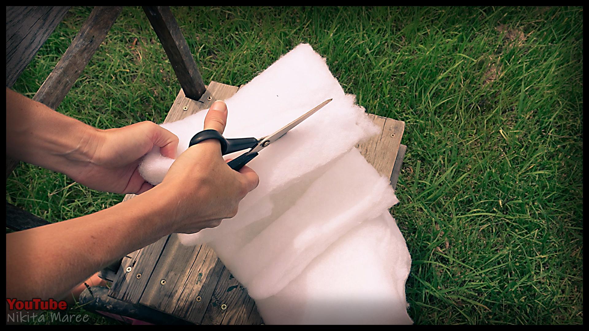 How to make a Poke Ball. DIY pokemon tutorial. Make your pokeball (48).jpg