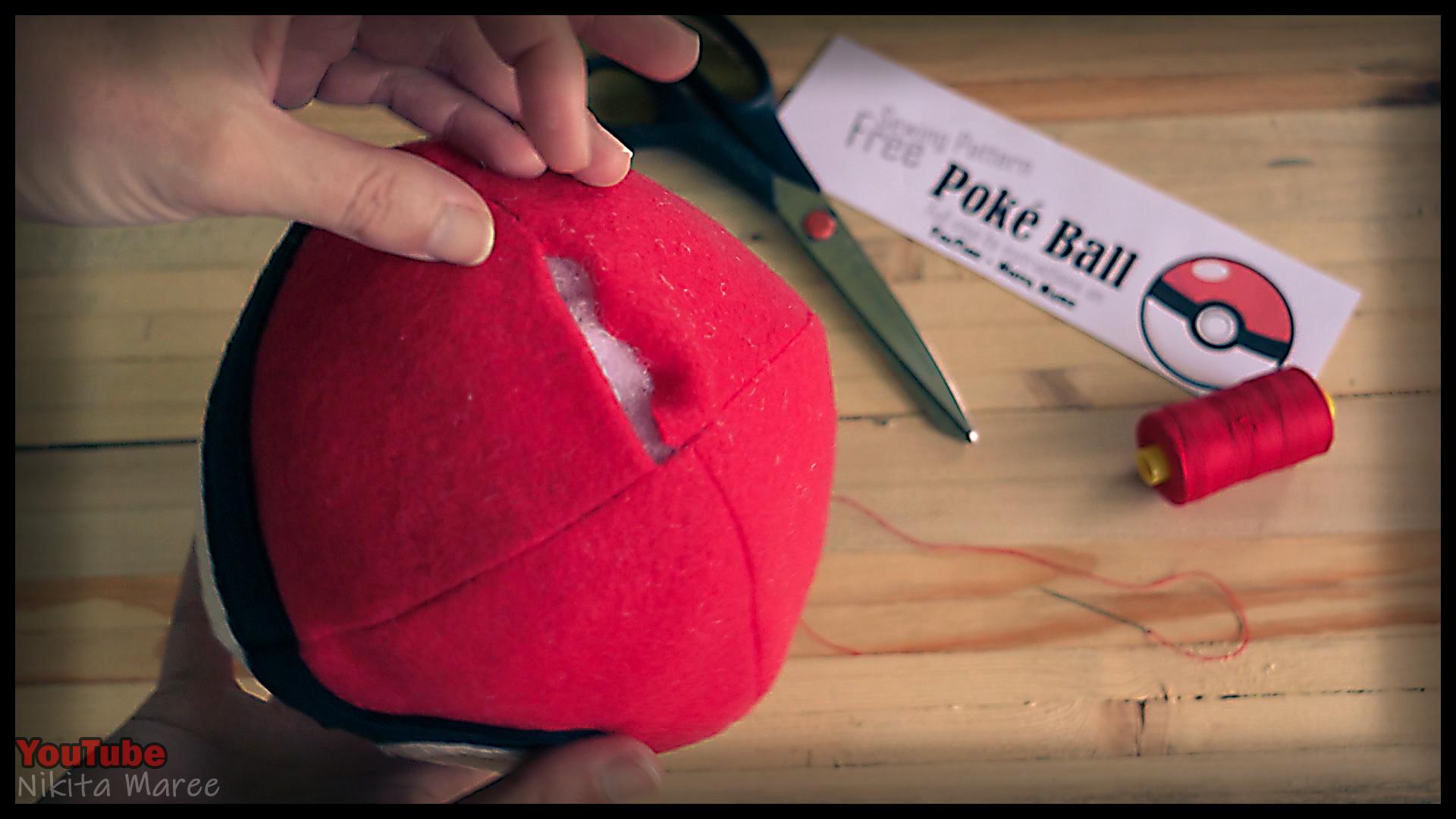 How to make a Poke Ball. DIY pokemon tutorial. Make your pokeball (52).jpg
