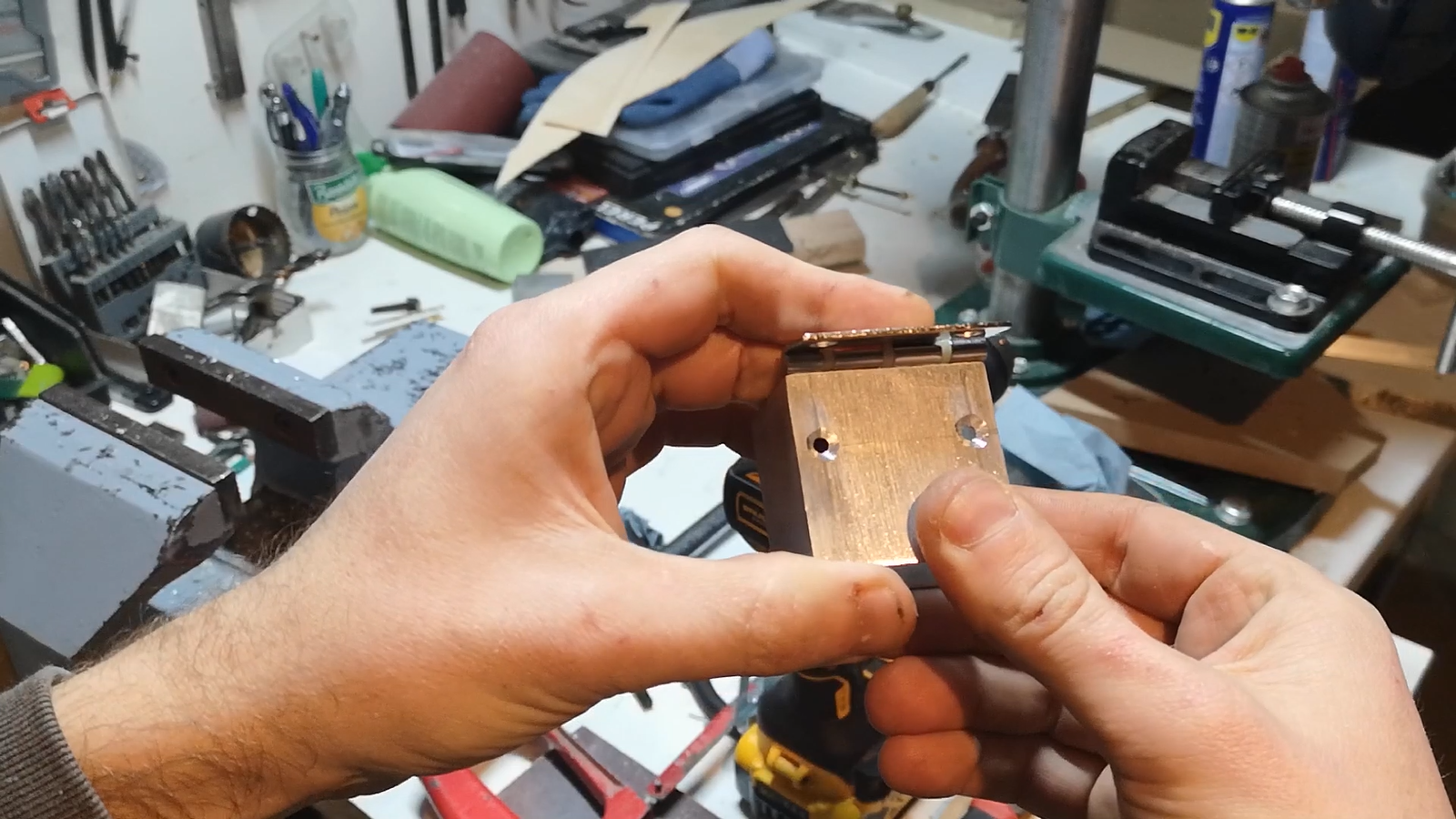 MODIF CHARNIERE4.png