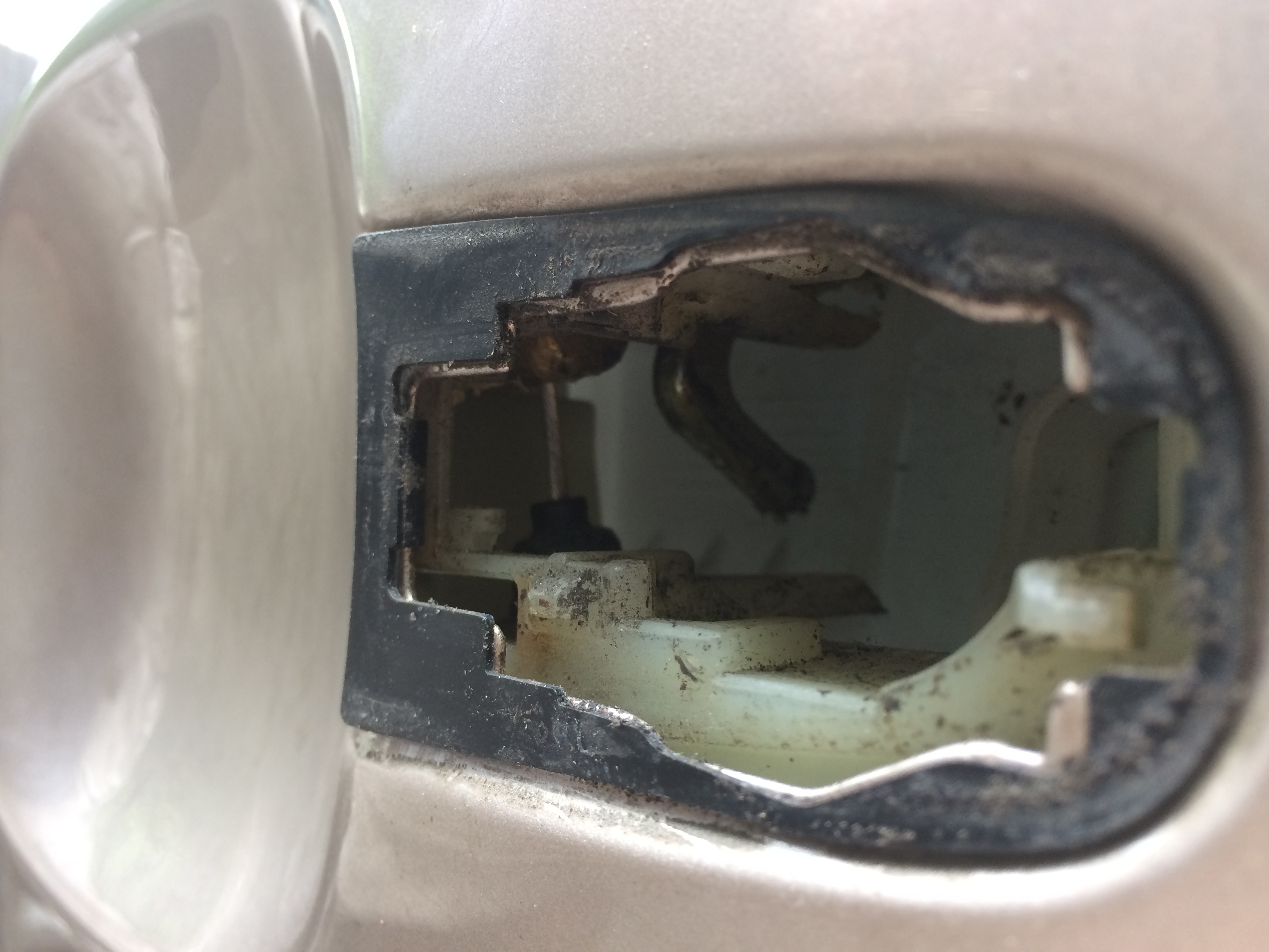 Reinstall latch 2.jpeg