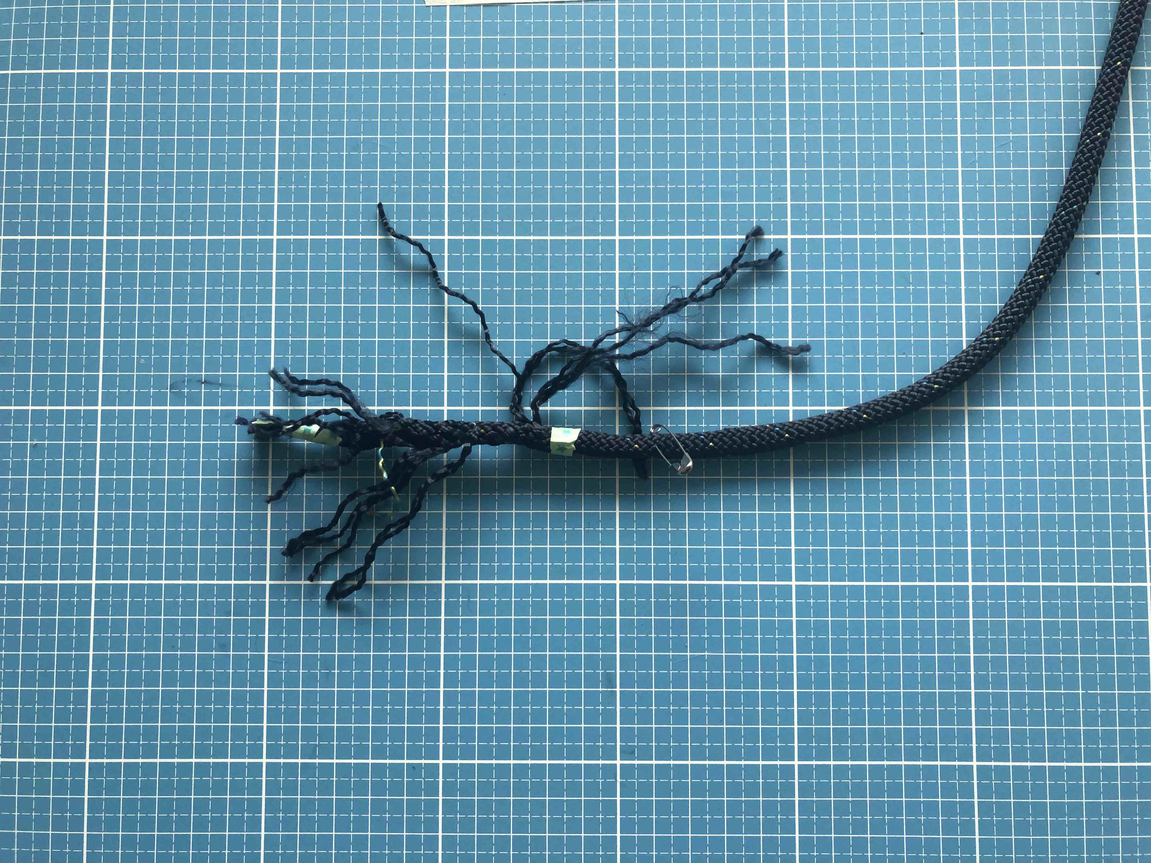 Sailing_Bracelet_Rope_DIY_instructables_sun (17).JPG