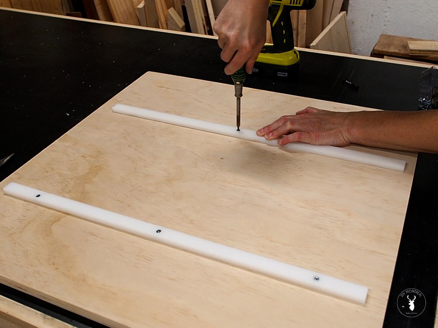 Secure runners to hexagon cutting jig.jpg