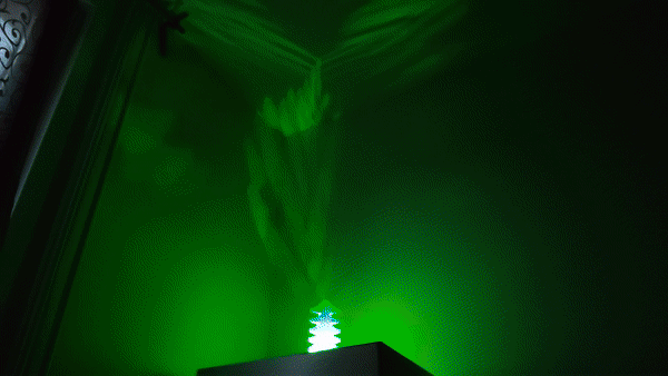 SmartChristmasTreeShadow.gif