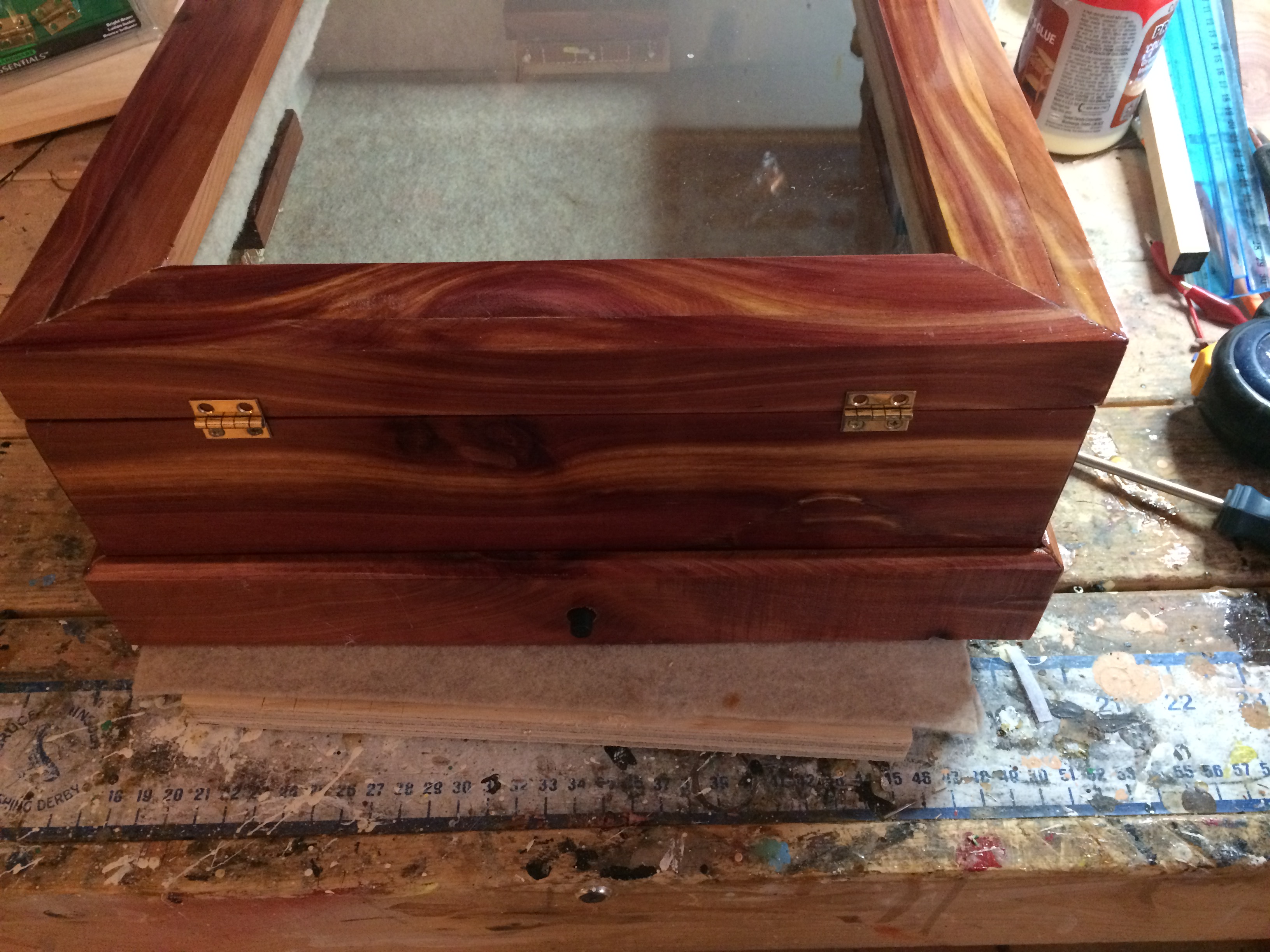 Step 17 - instaling the lid.JPG