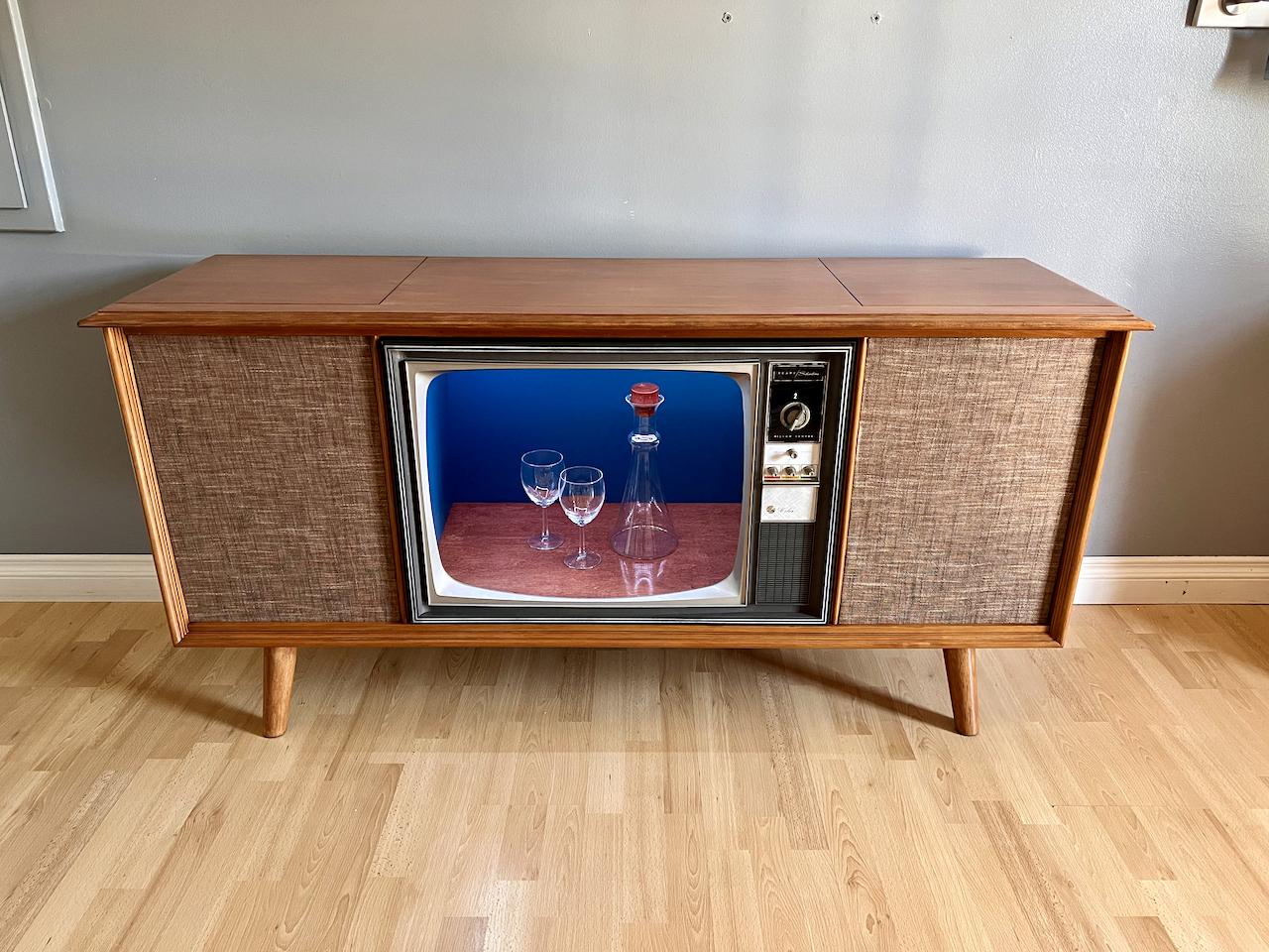 TV Console  - 5.jpeg