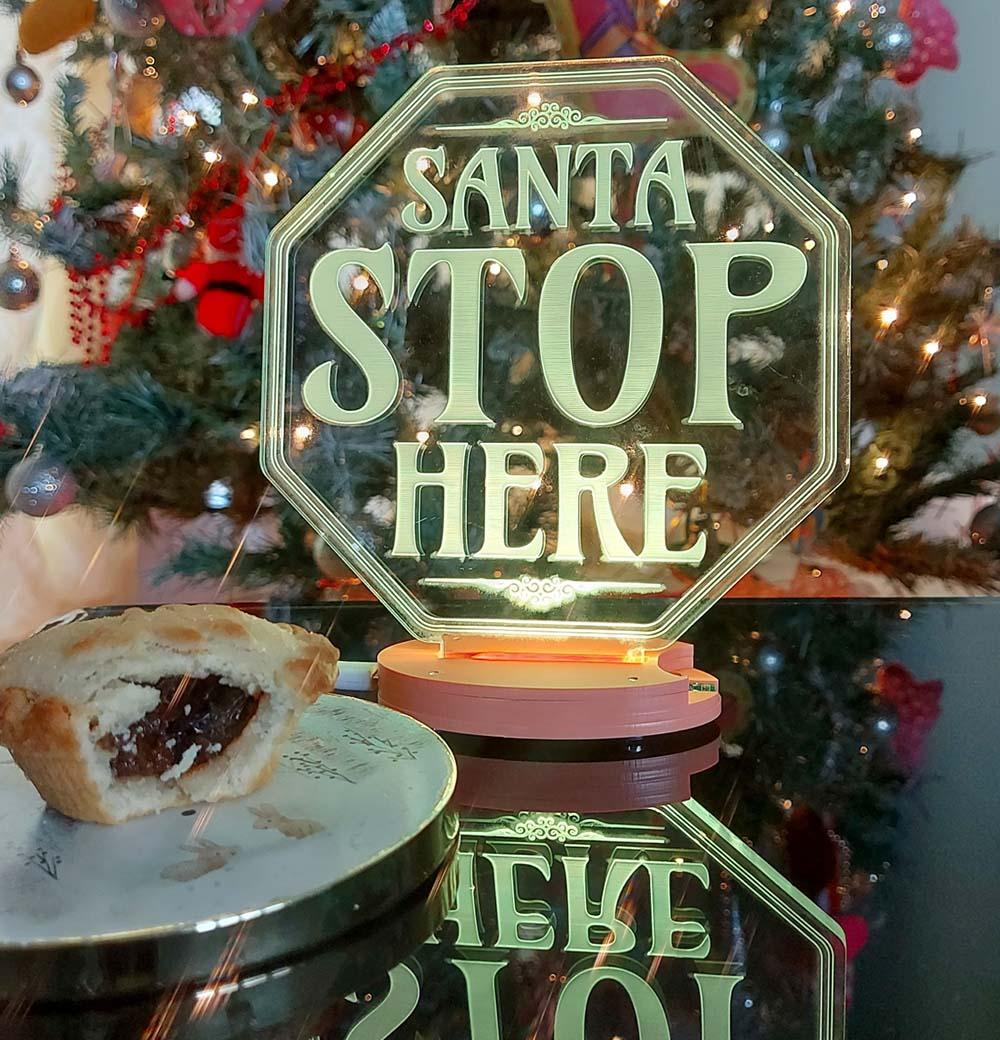 christmas-2021-laser-cut-santa-stop-here-edge-lit-sign-3.jpg