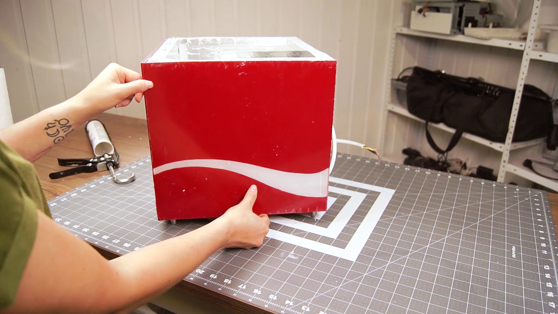 desktop-camping-van-mini-fridge-cooler-freezer-refrigerator-diy-2017-07-31-19h32m03s242.png