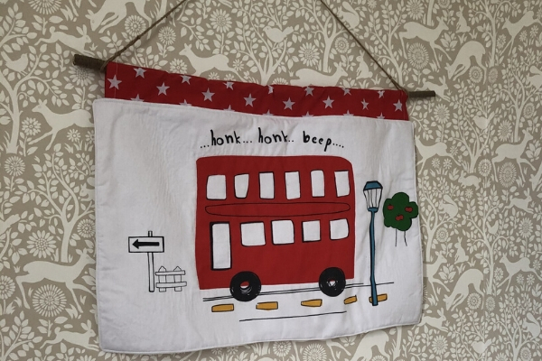 diy kids wall hanging from a fabric remnant (4).jpg