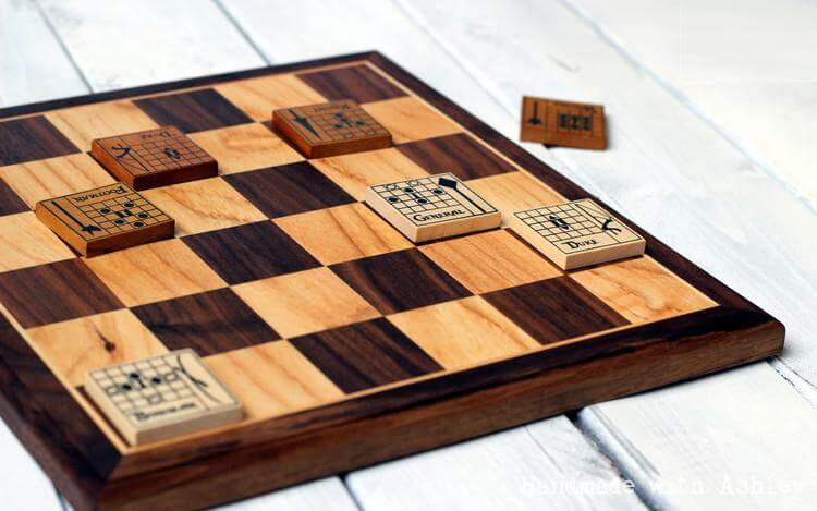 diy_wood_game_board_the_duke_jarl_catalyst_game_labs_tabletop_chess_abstract_strategy (2).JPG