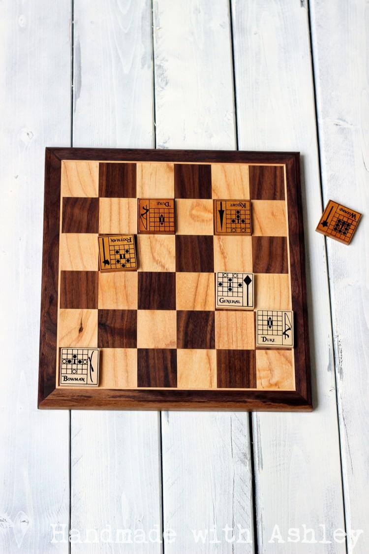 diy_wood_game_board_the_duke_jarl_catalyst_game_labs_tabletop_chess_abstract_strategy (26).JPG