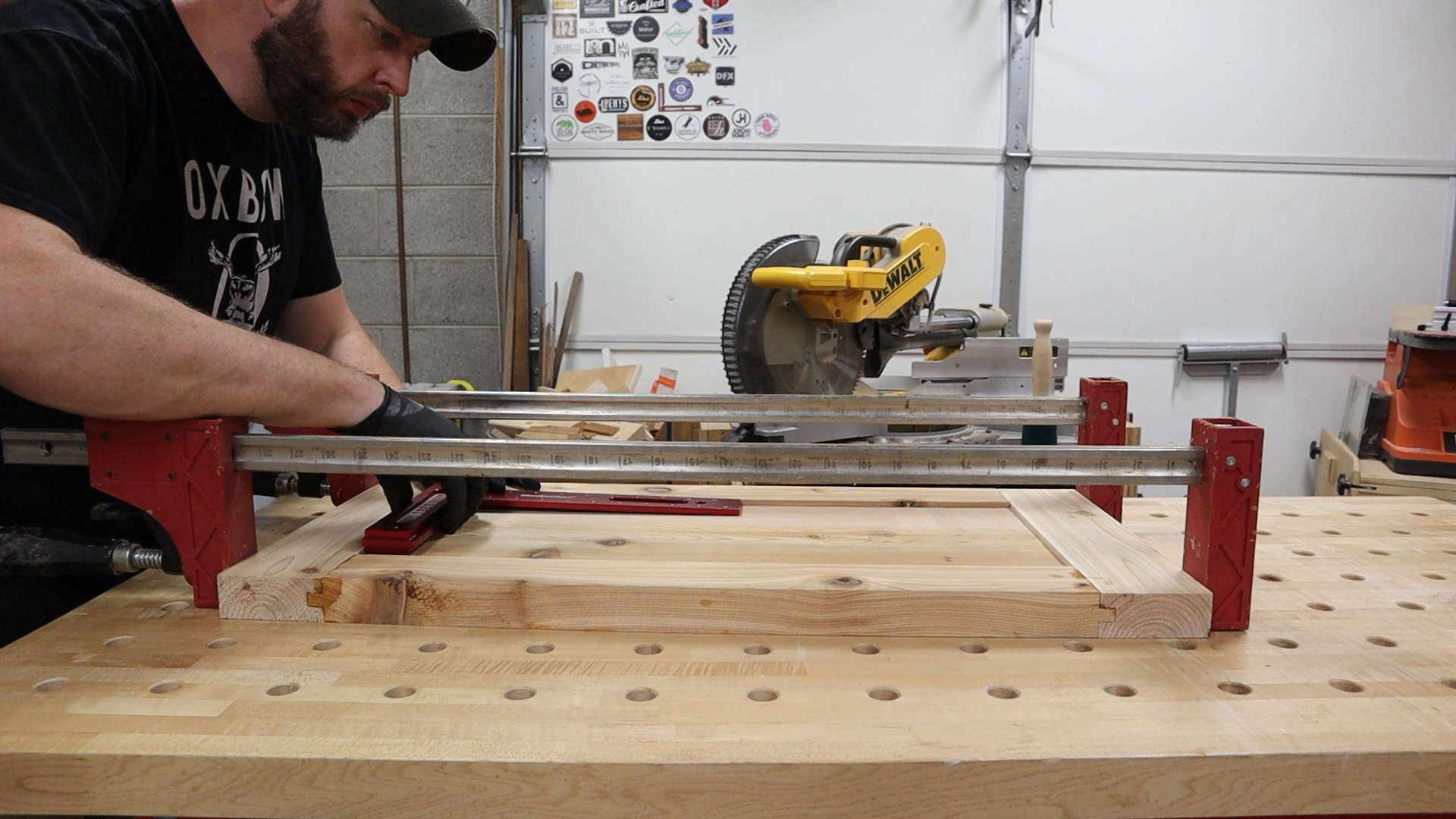 gluing up panels 4.bmp