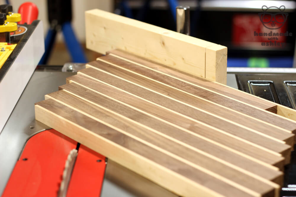 make_chevron_pattern_cutting_board_how_to_woodworking_woodwork_diy_tutorial (3).JPG
