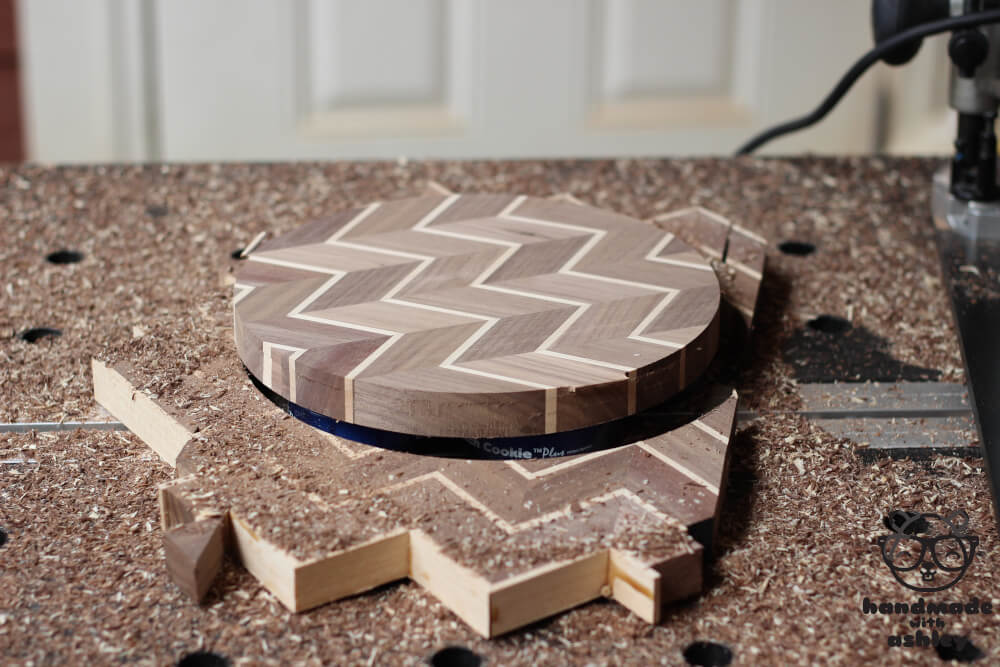 make_chevron_pattern_cutting_board_how_to_woodworking_woodwork_diy_tutorial (5).JPG