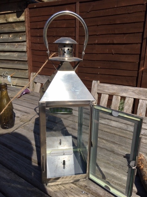 mason jar lid attatched to lantern.jpeg