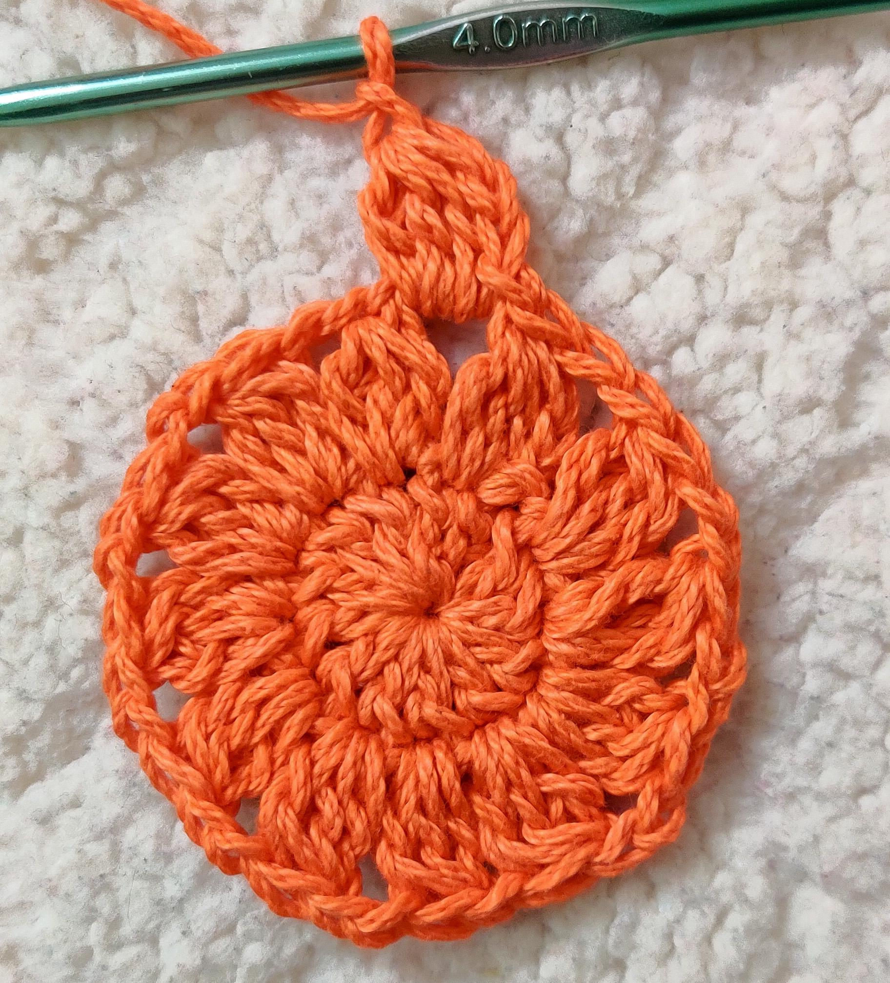 pumpkin spice doily potholder (15).jpg