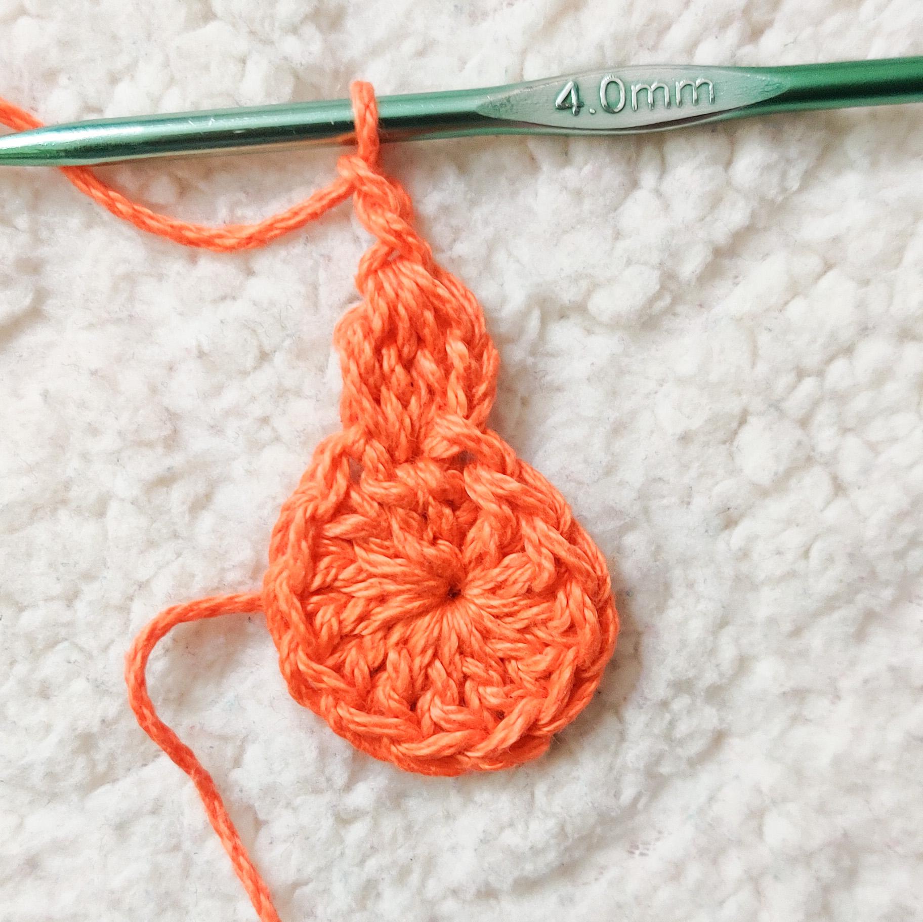 pumpkin spice doily potholder (8).jpg