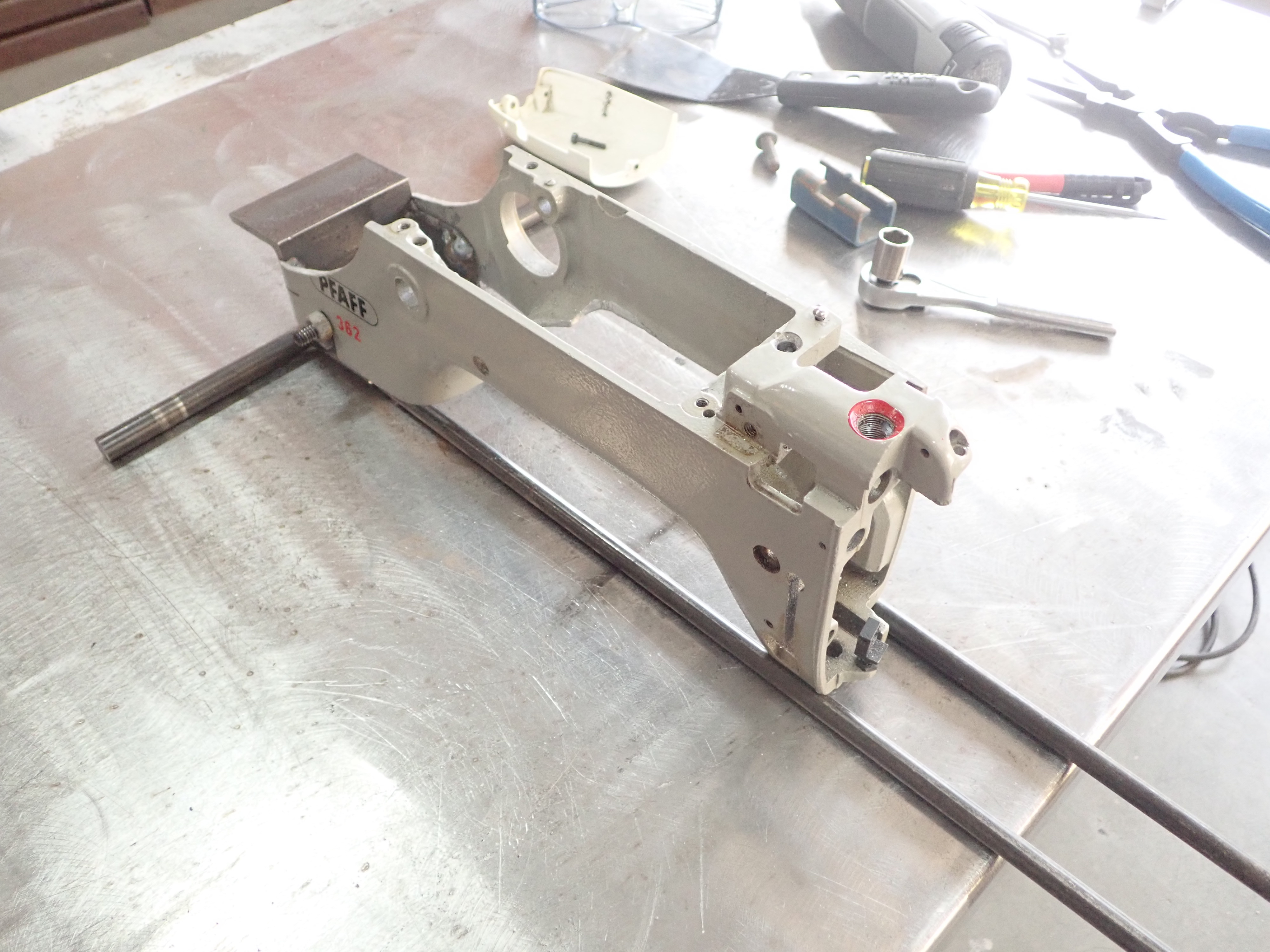 sewing machine tractor (47).JPG