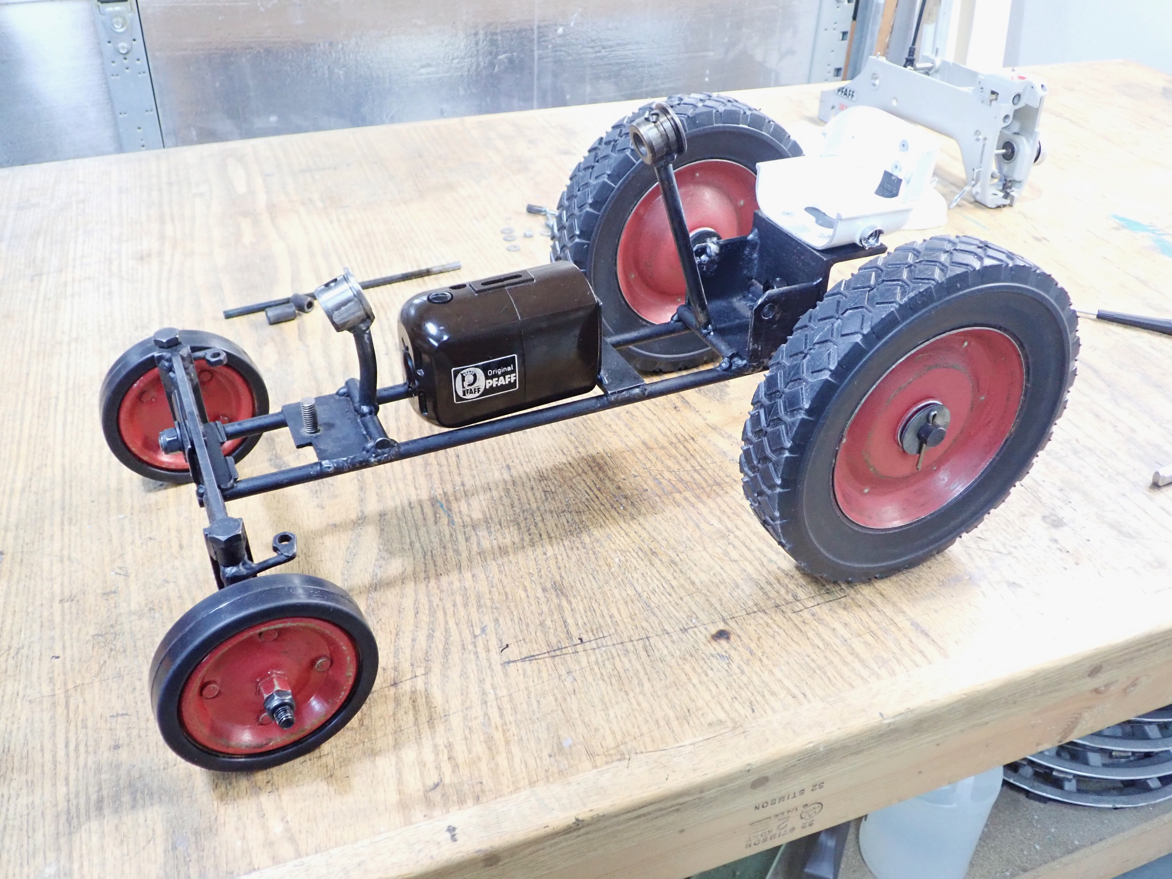 sewing machine tractor 2 (37).JPG