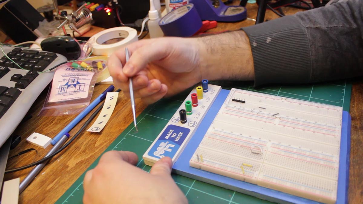 solderless-breadboard-08.jpg