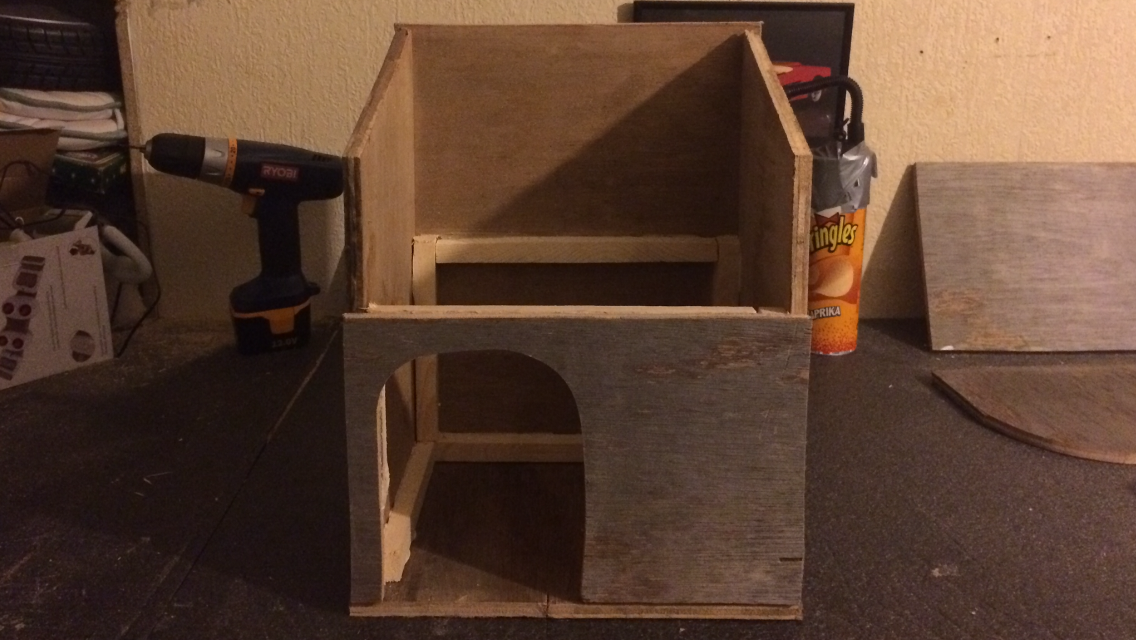 squirrel house 007.PNG