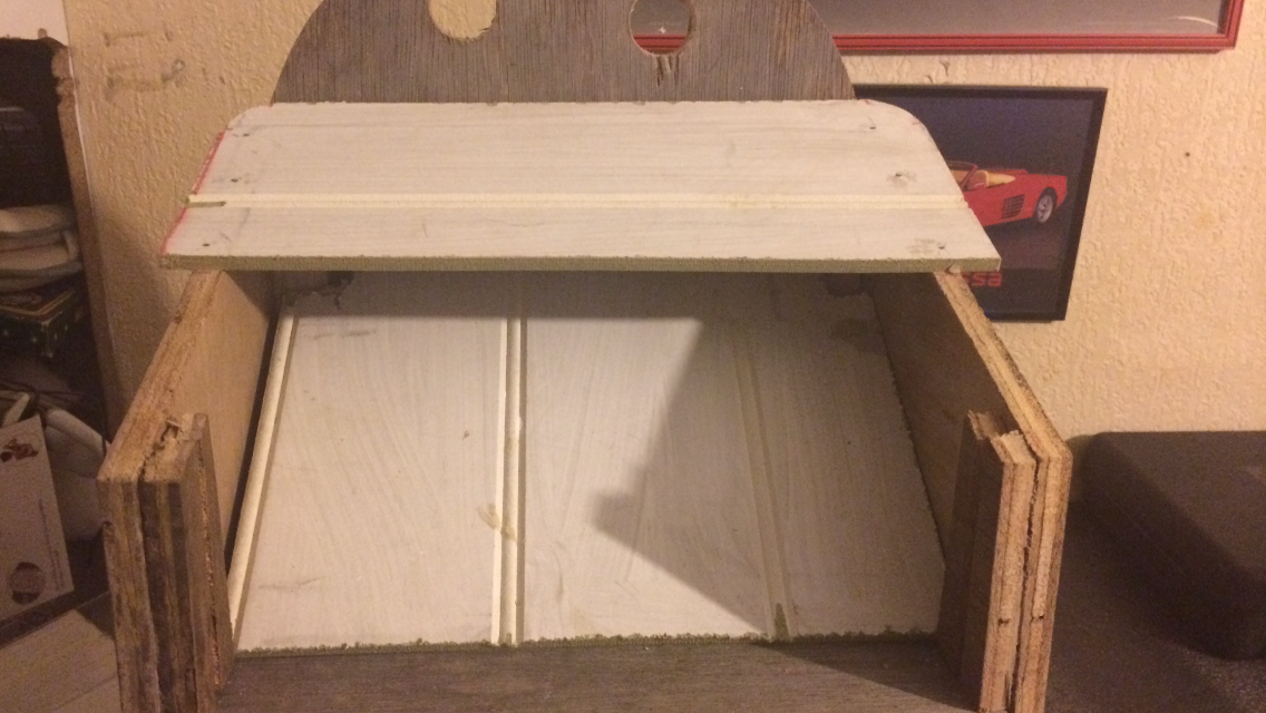 squirrel house 018.PNG