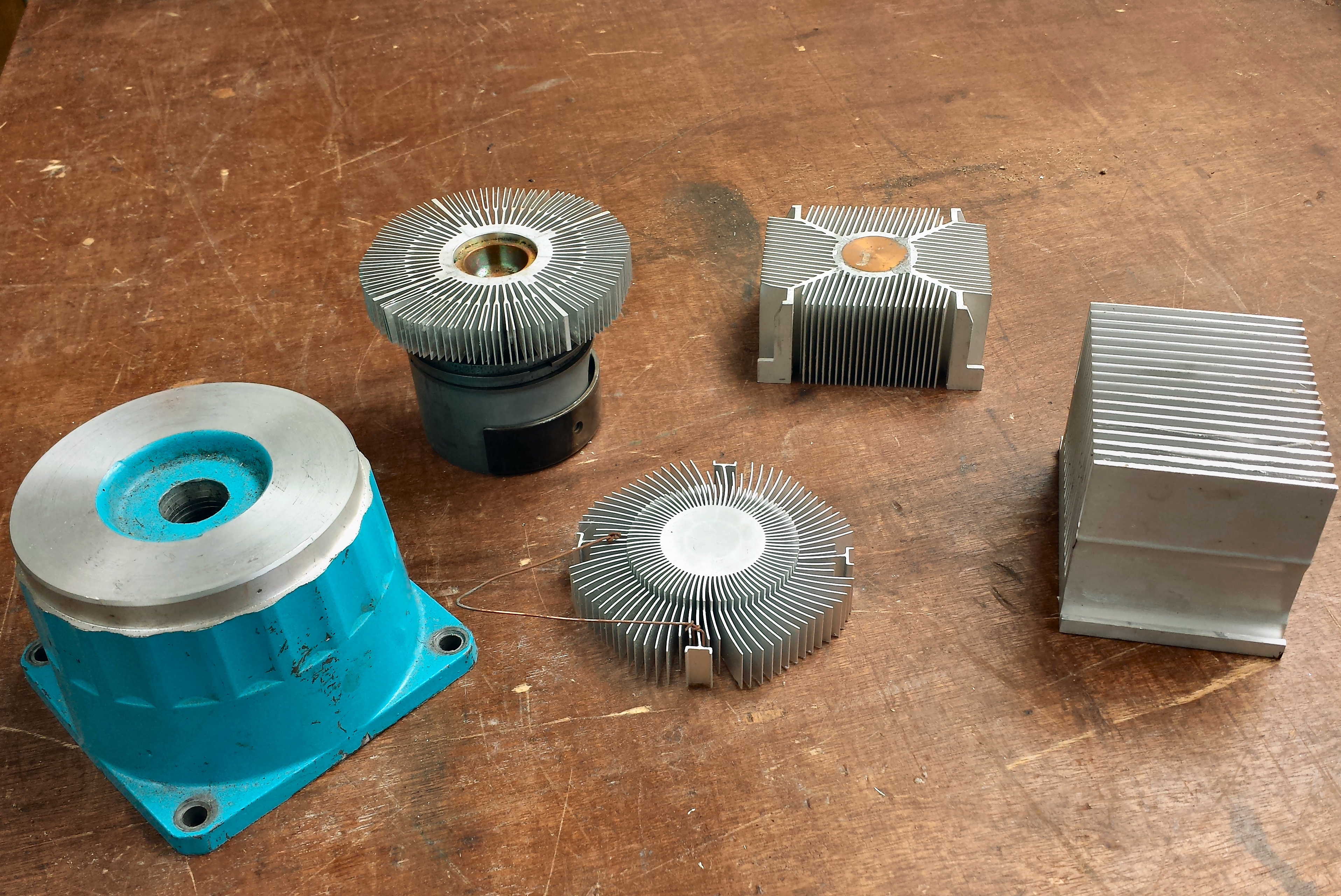 stovefan riser blocks.jpg