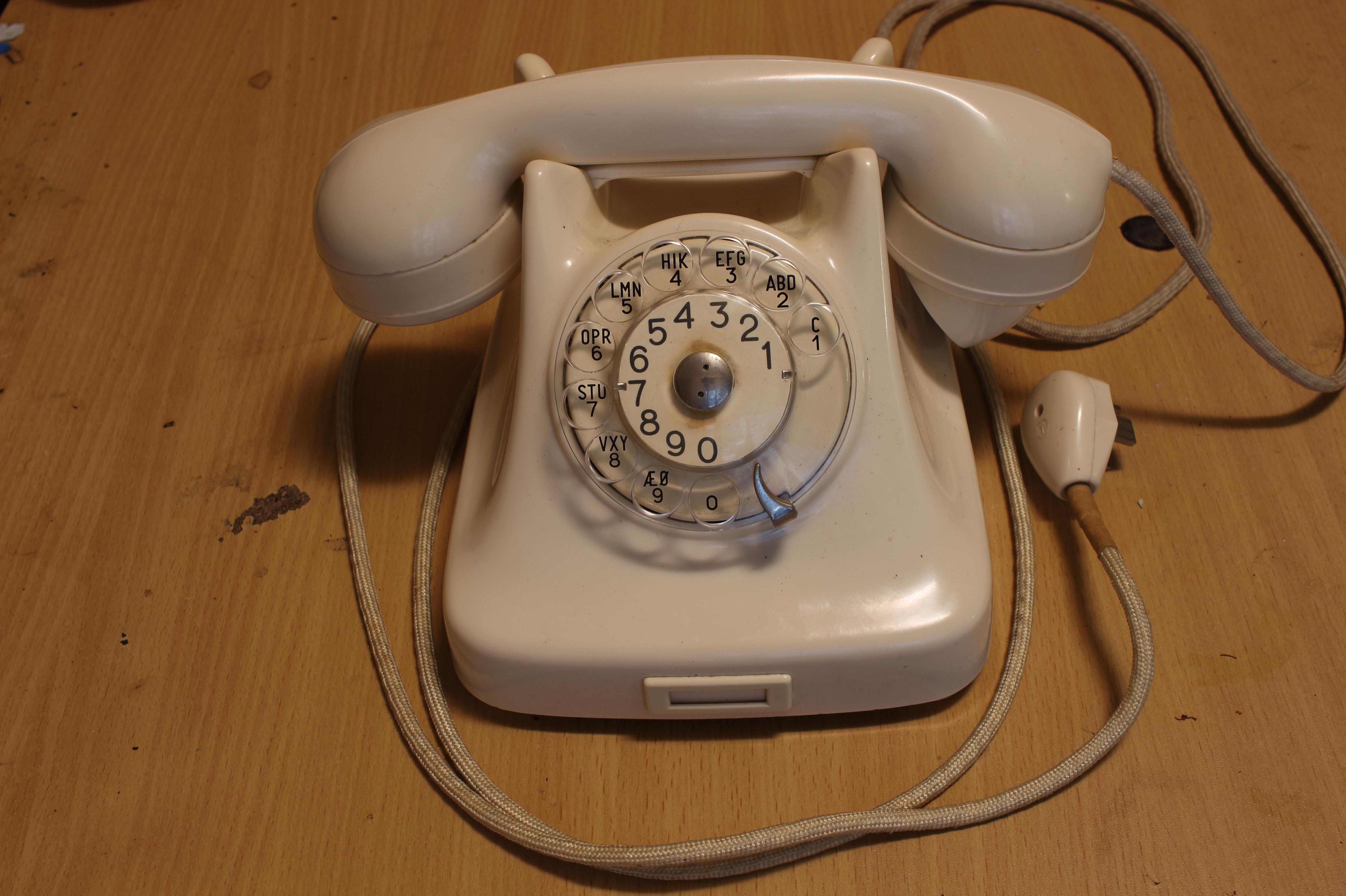 telefon.JPG