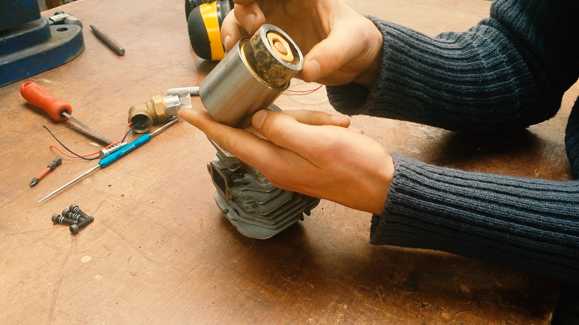 wax pipe sandwich.jpg