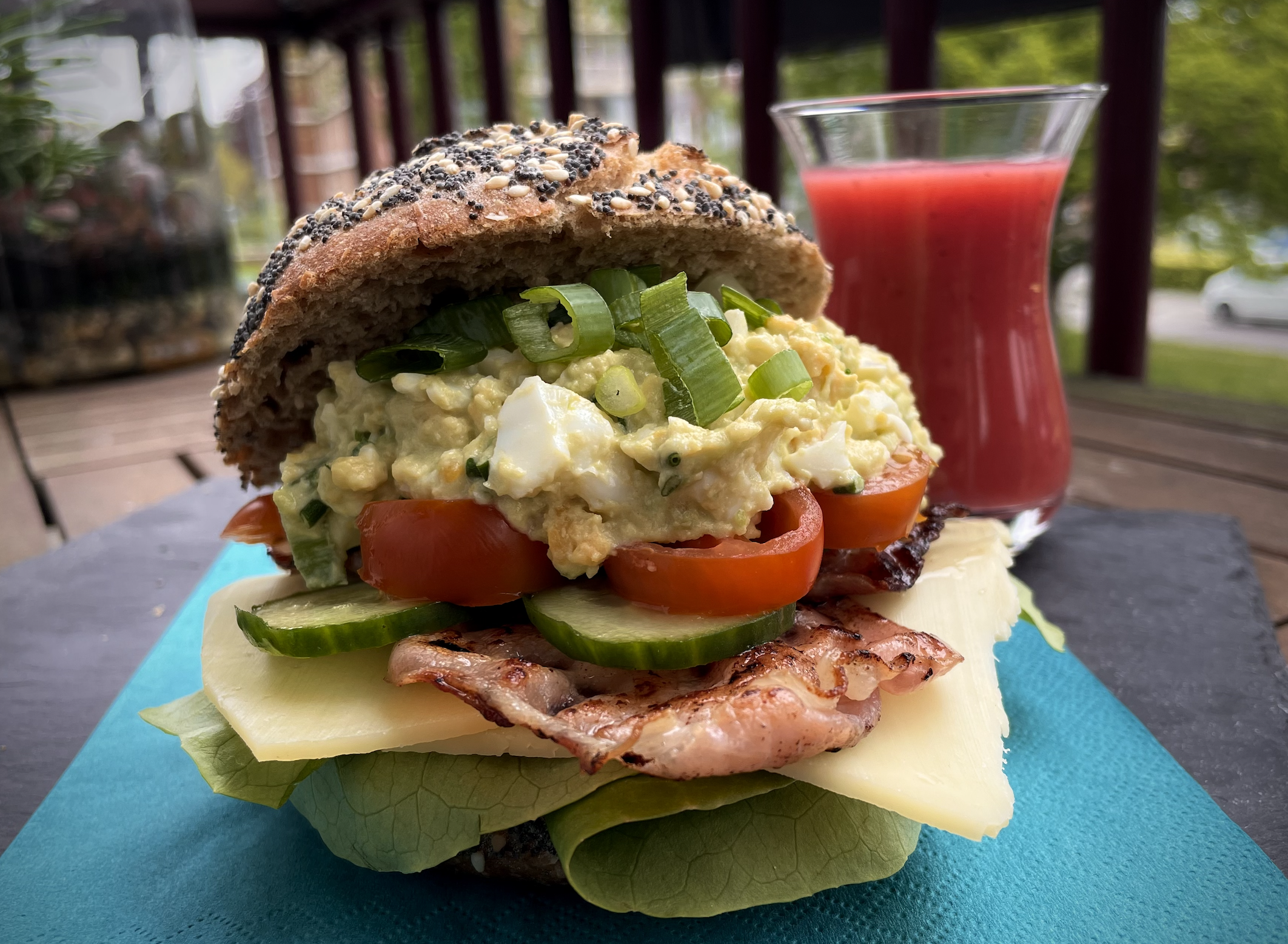 Egg-Avocado-Super-Sandwich