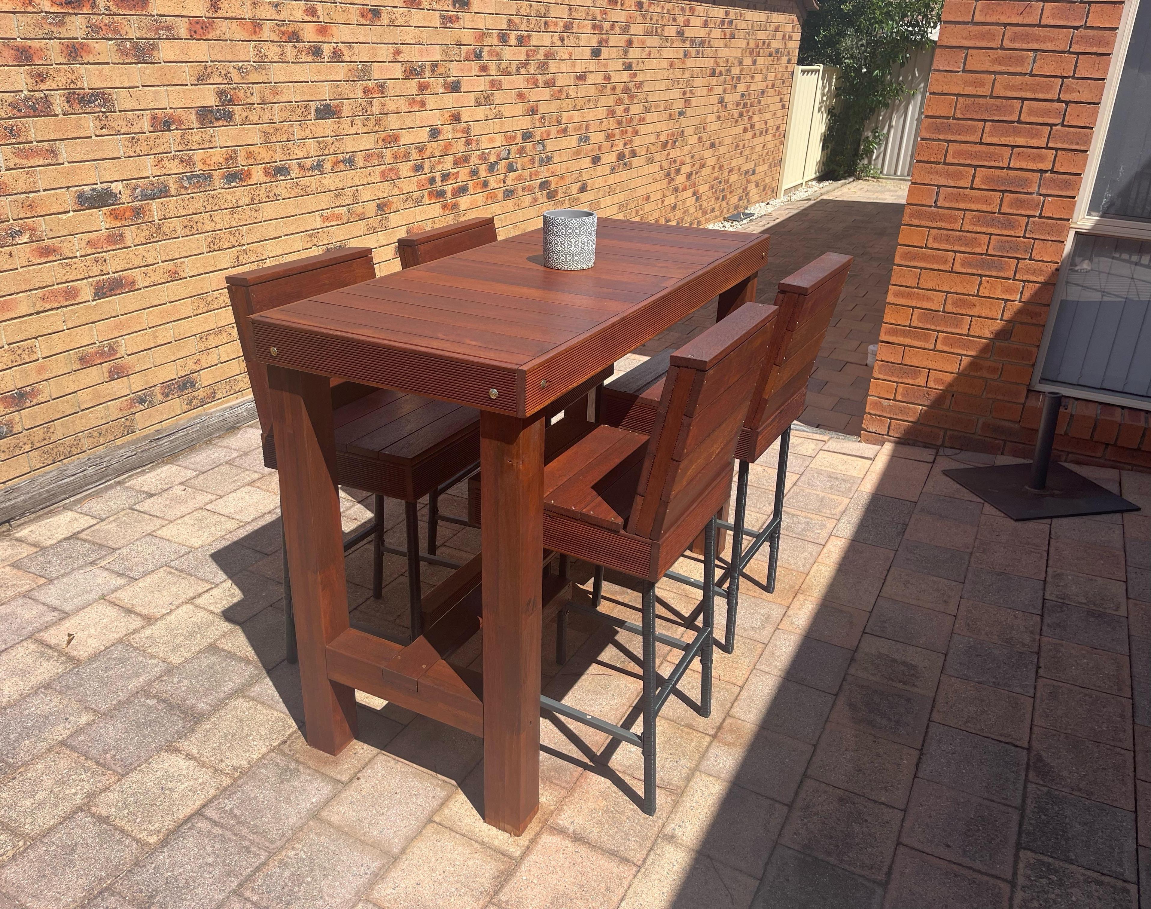 Outdoor High Bar Table