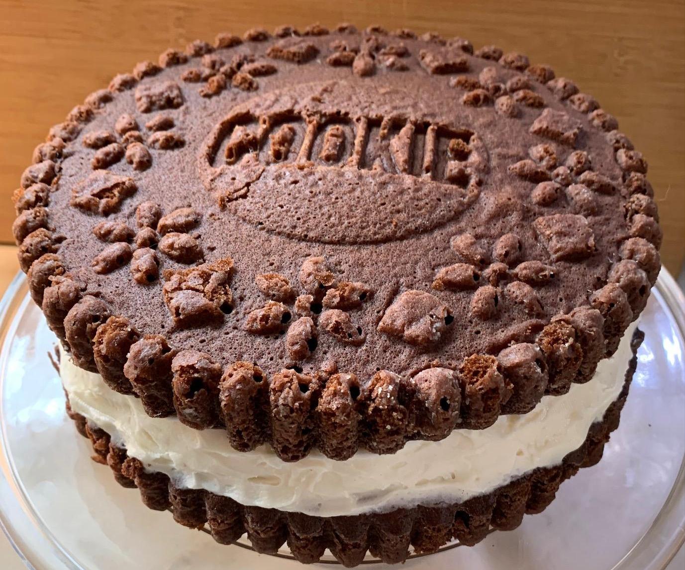 BIG Chocolate Sandwich Cookie - Cake