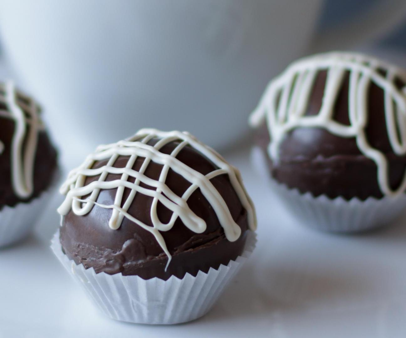 Homemade Hot Chocolate Bombs