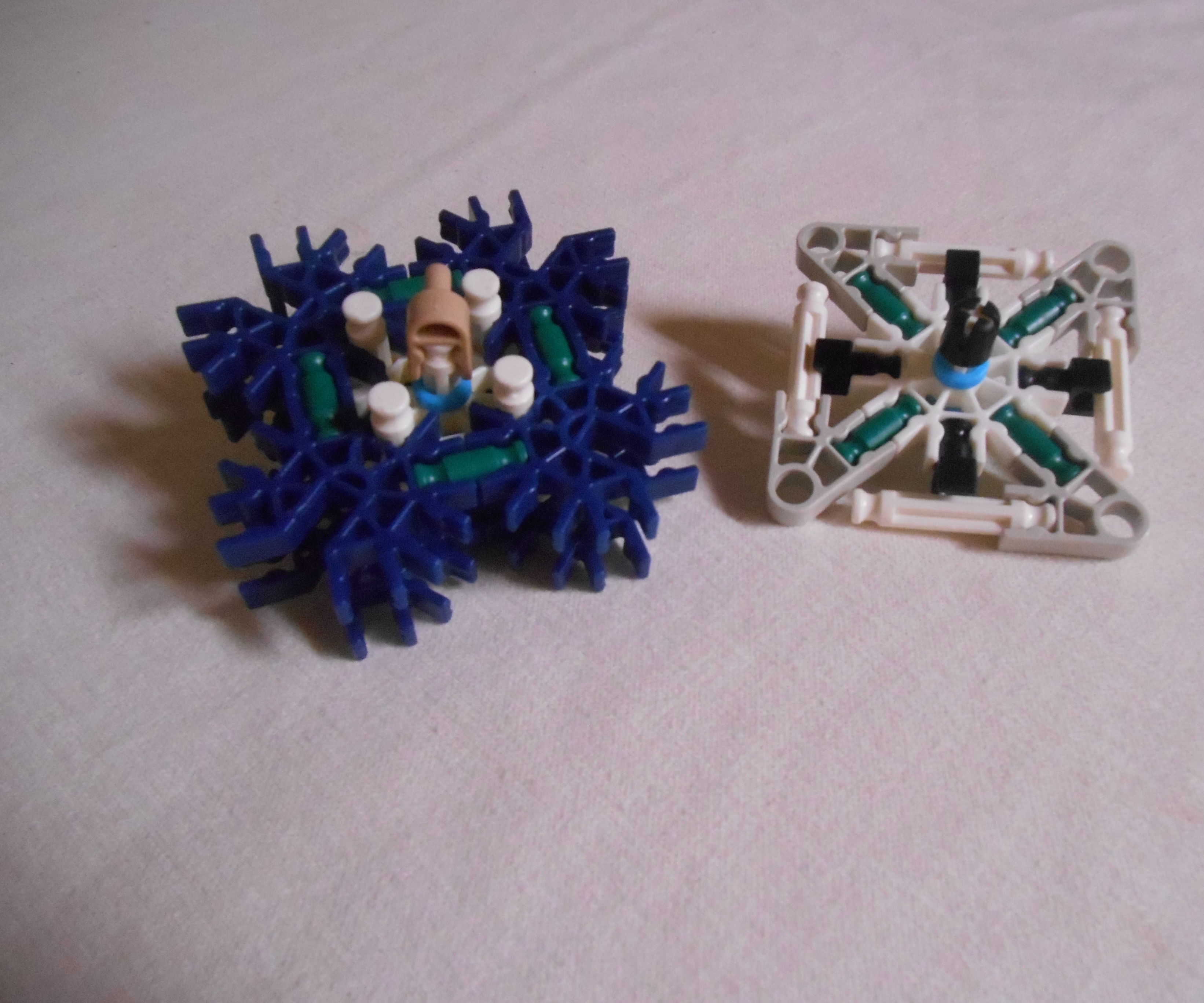 Customizable K'nex Fidget Spinners. 