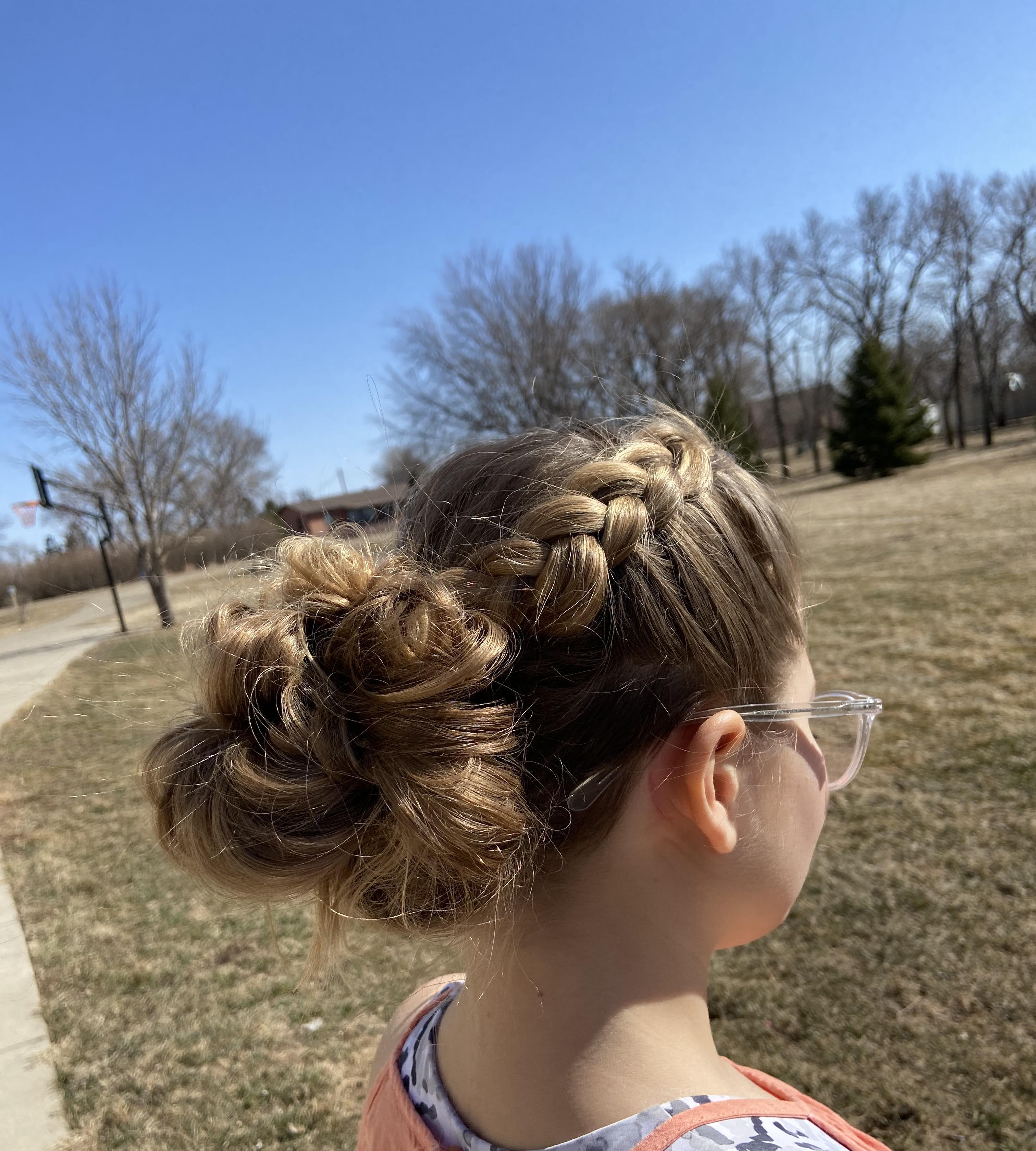 How to Make a Messy Bun