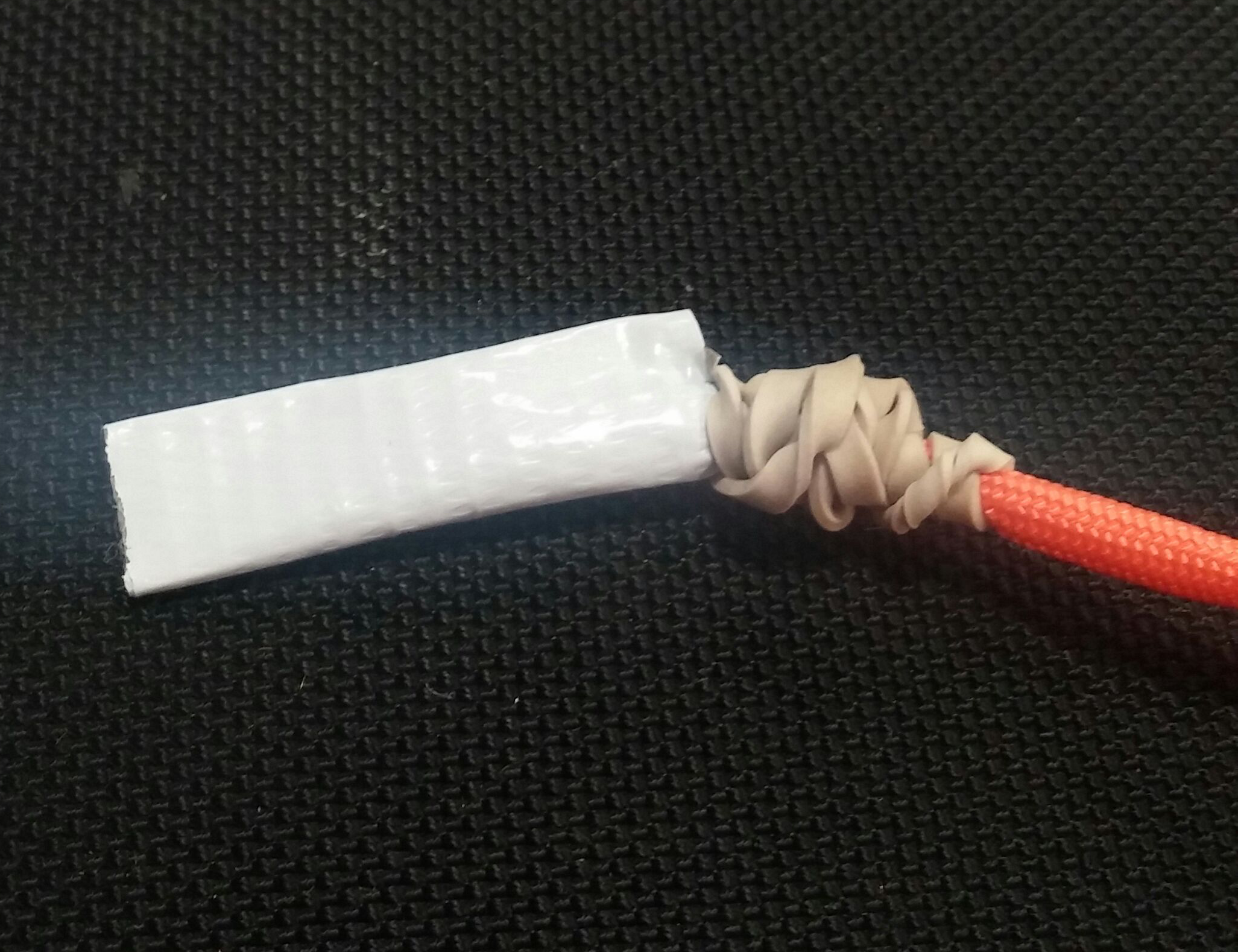 Makeshift Seal of Frayed End of Paracord 