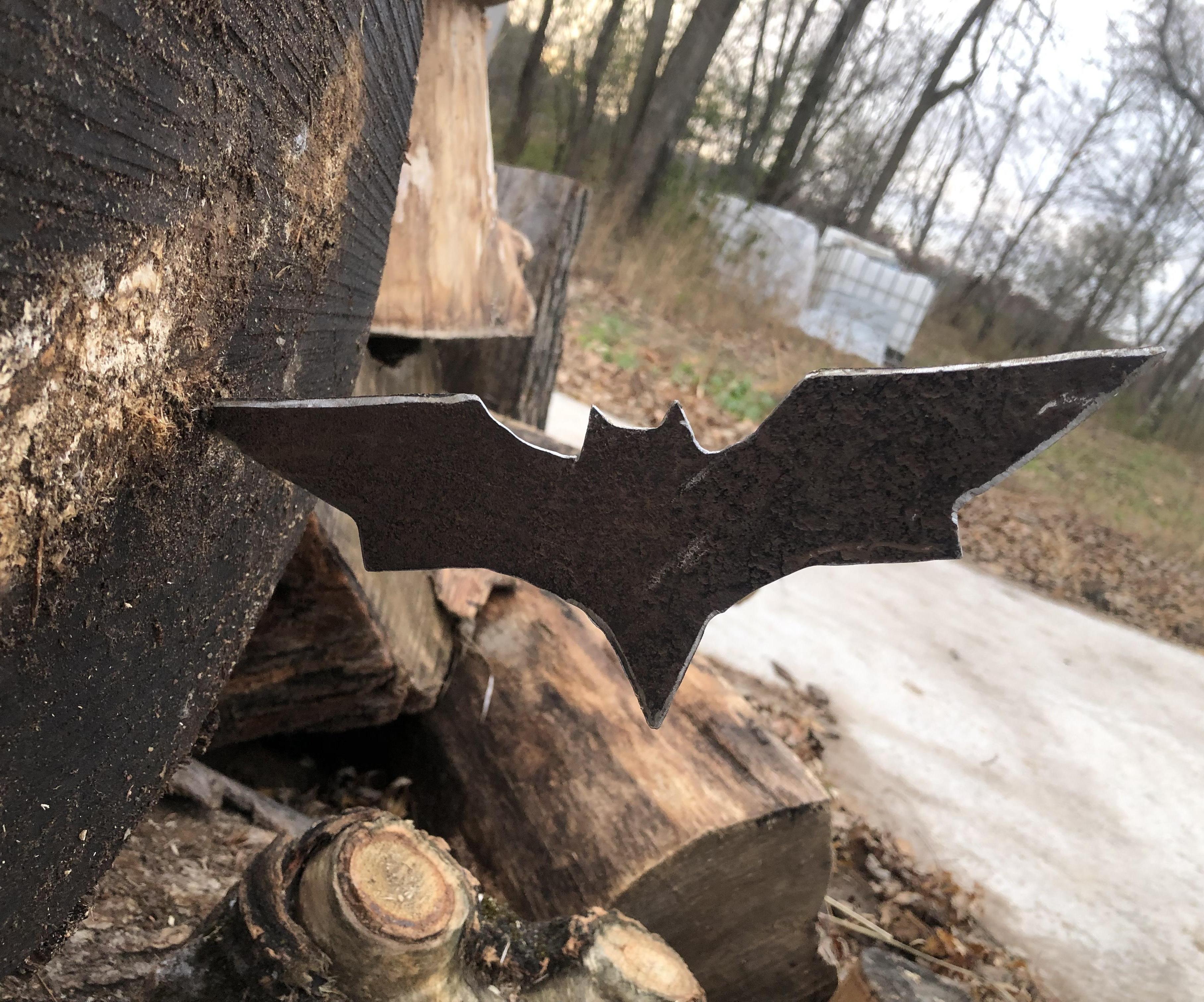 The Darkslicer: A Batarang Design from the Dark Knight Movies