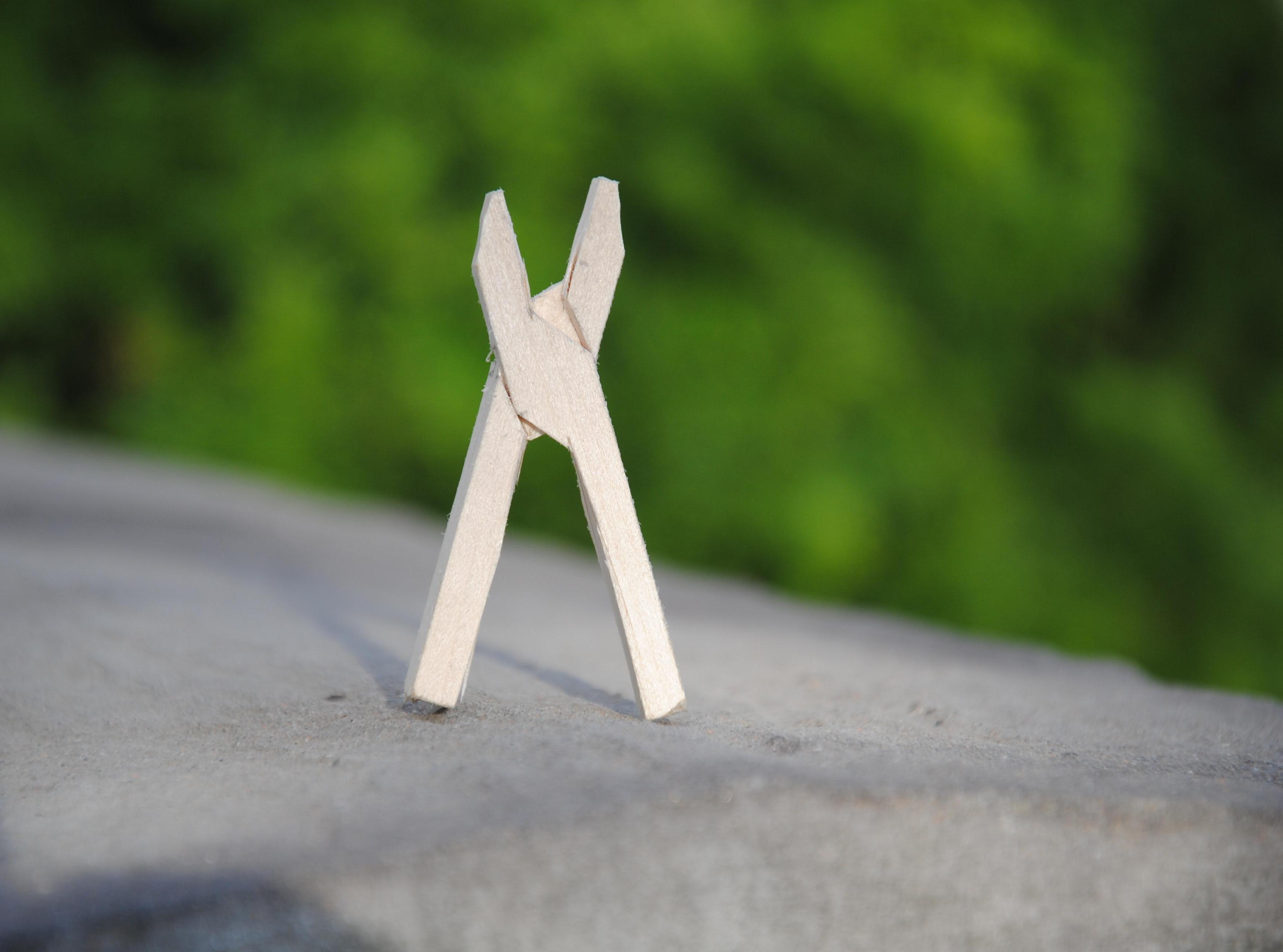 All Wooden Pliers Made With 99¢ Knife