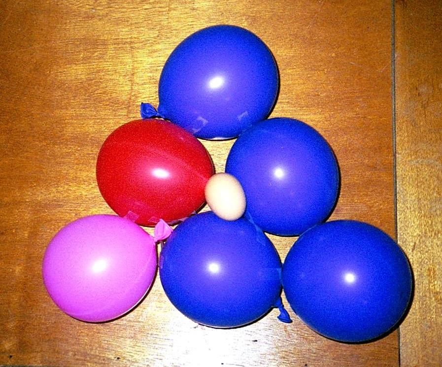 How to Drop an Egg One Story Without It Breaking : Bouncy Balloons