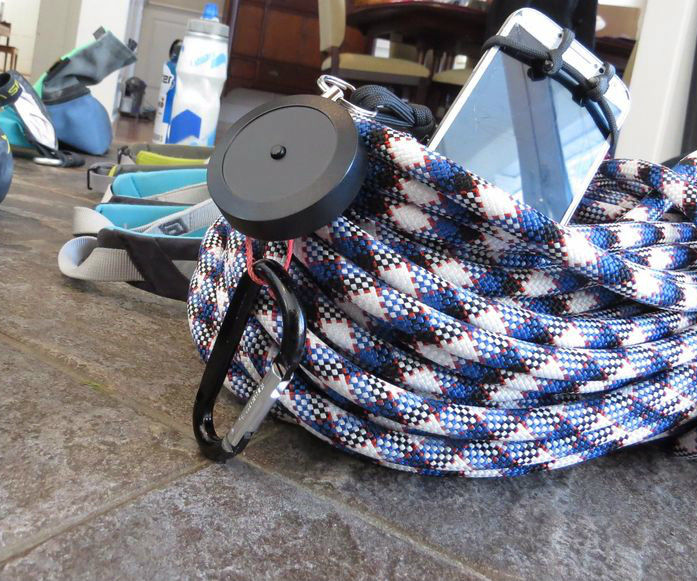 RockMate-The Rock Climbing Phone Holster 